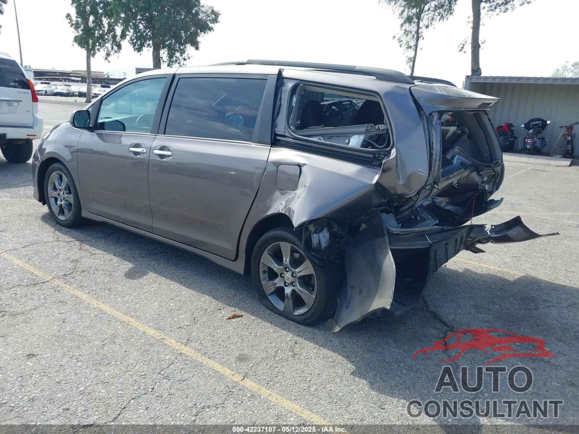 TOYOTA SIENNA 2015 - 5TDXK3DCXFS680767