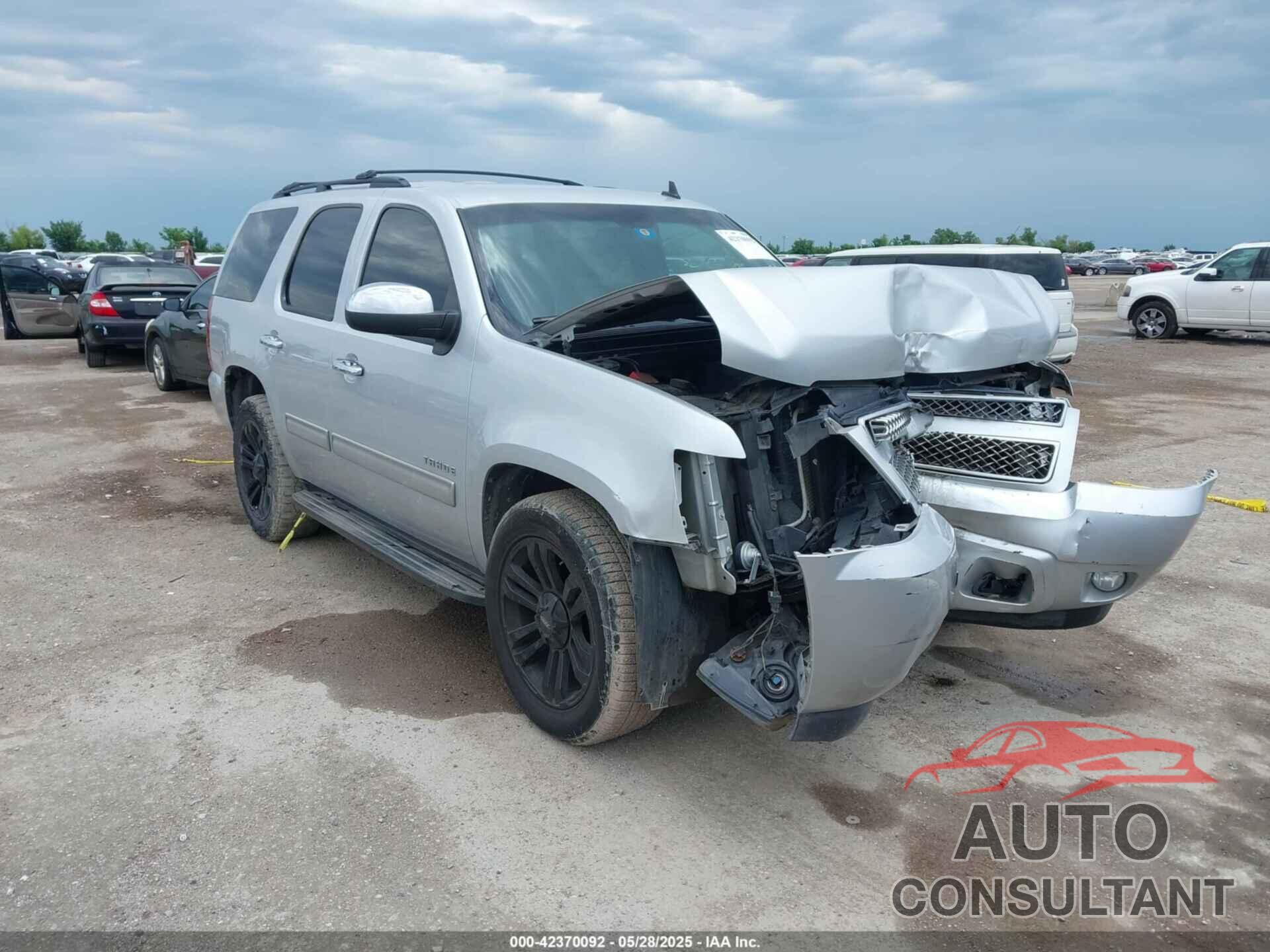 CHEVROLET TAHOE 2013 - 1GNSCAE00DR369125