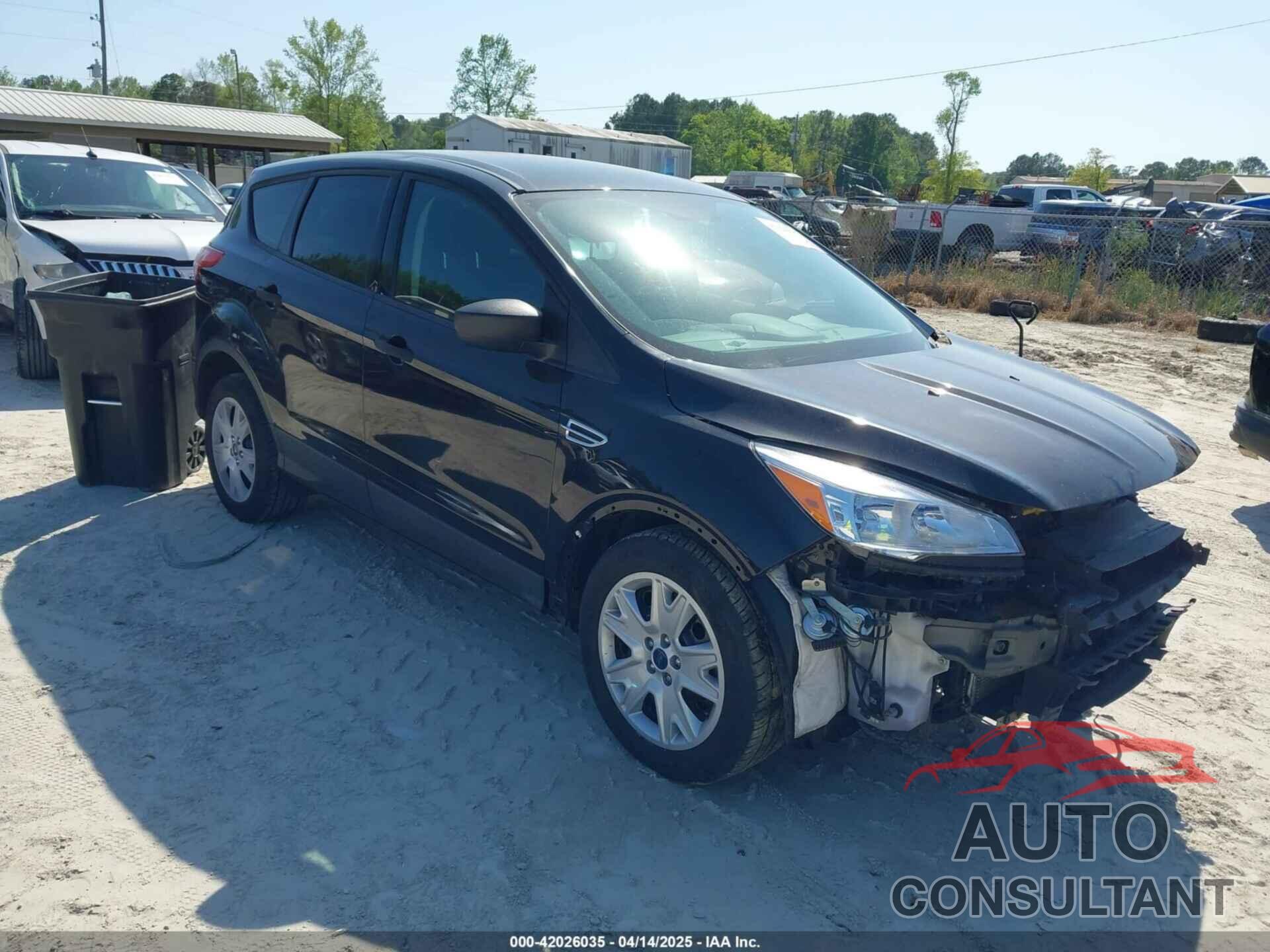 FORD ESCAPE 2015 - 1FMCU0F73FUB68234
