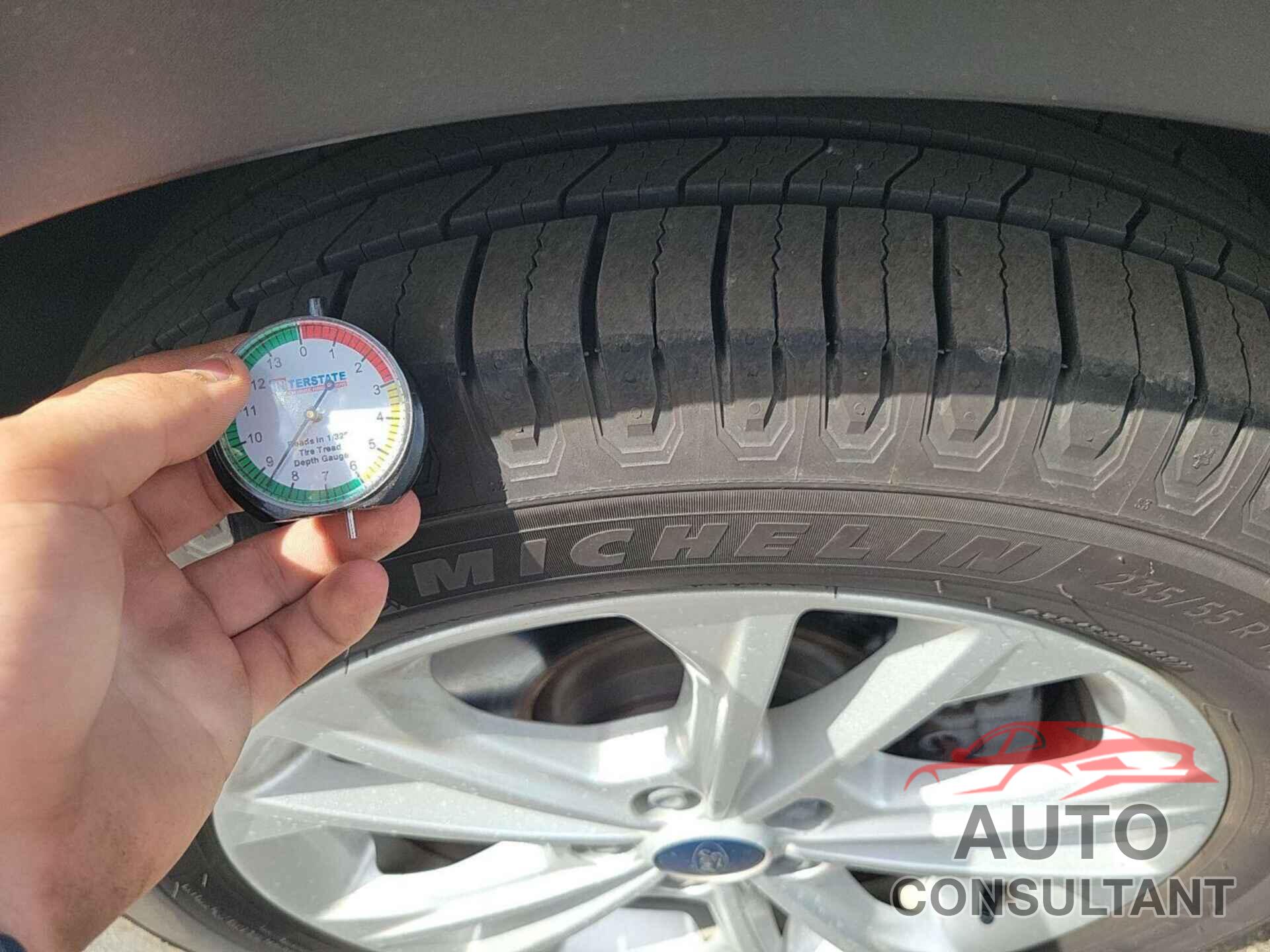 FORD ESCAPE 2019 - 1FMCU9HD8KUB82468