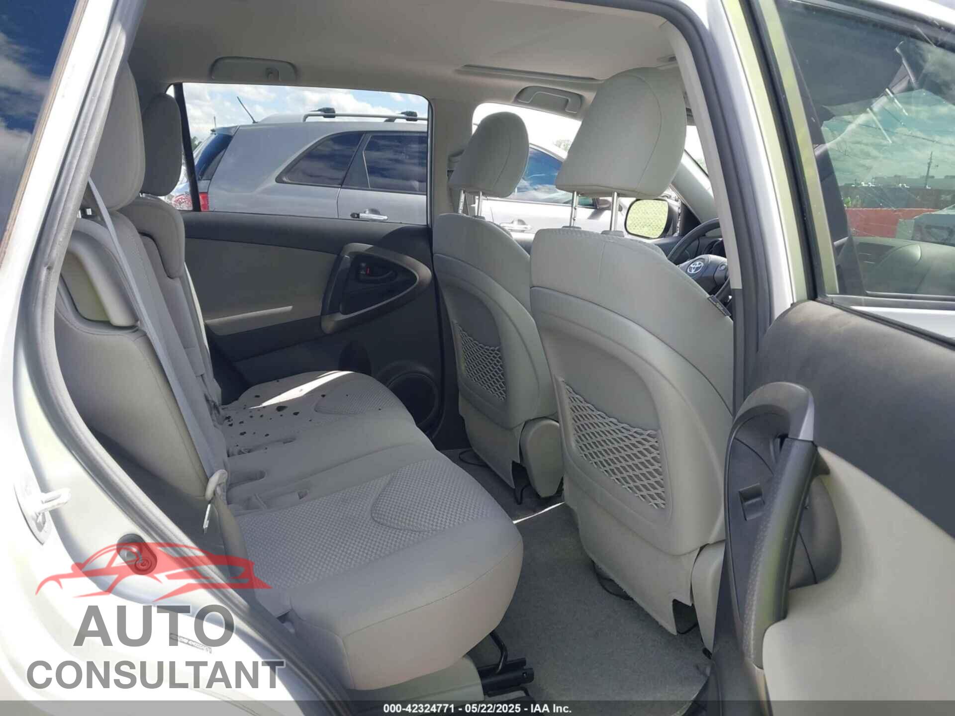 TOYOTA RAV4 2012 - JTMBF4DV0CD044761