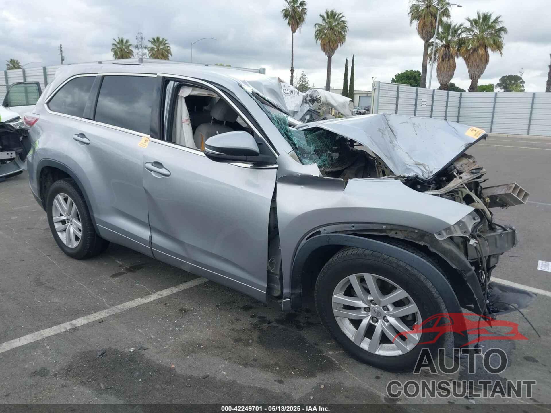 TOYOTA HIGHLANDER 2015 - 5TDZARFH3FS012462
