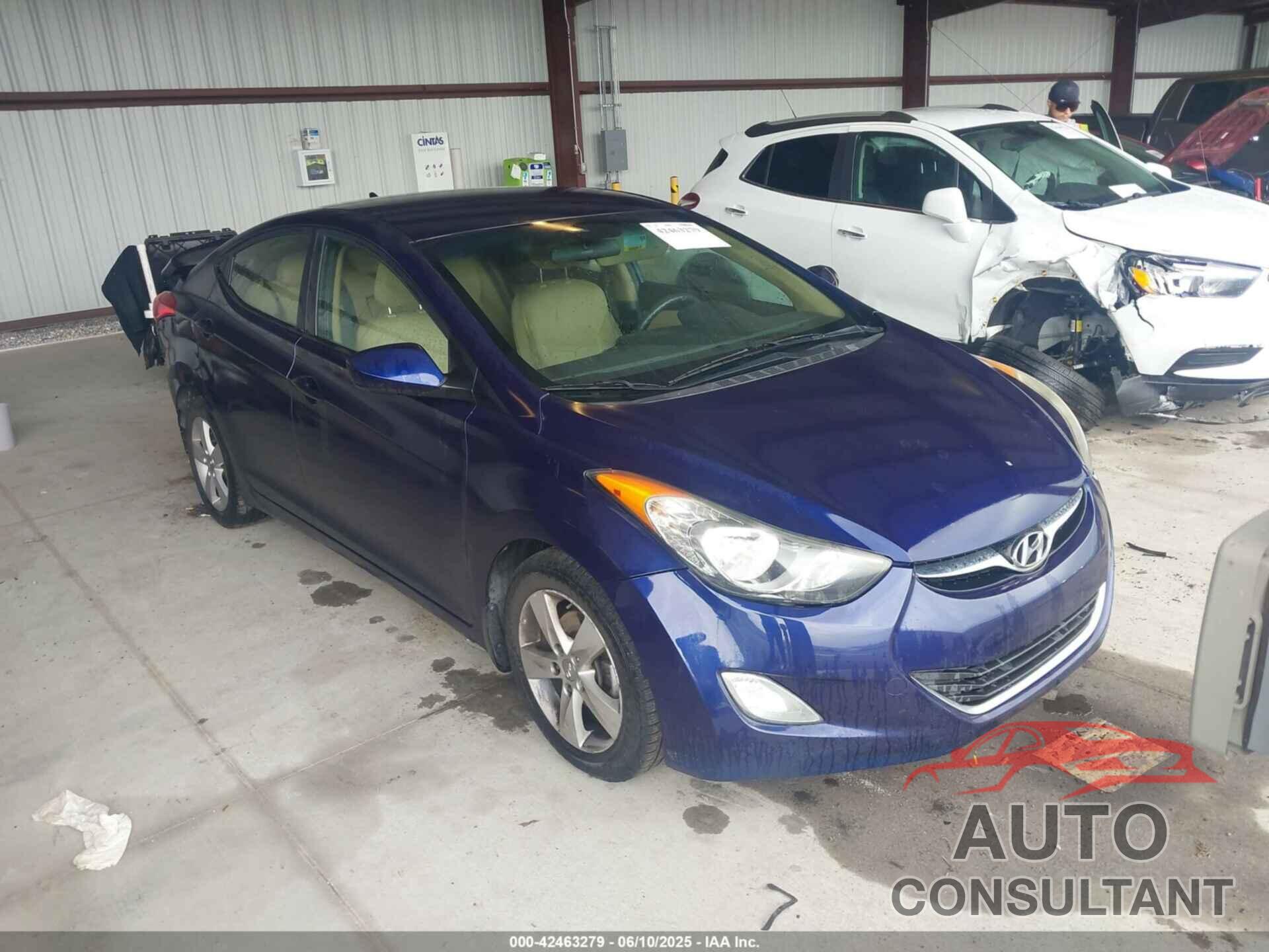 HYUNDAI ELANTRA 2013 - 5NPDH4AE4DH194021