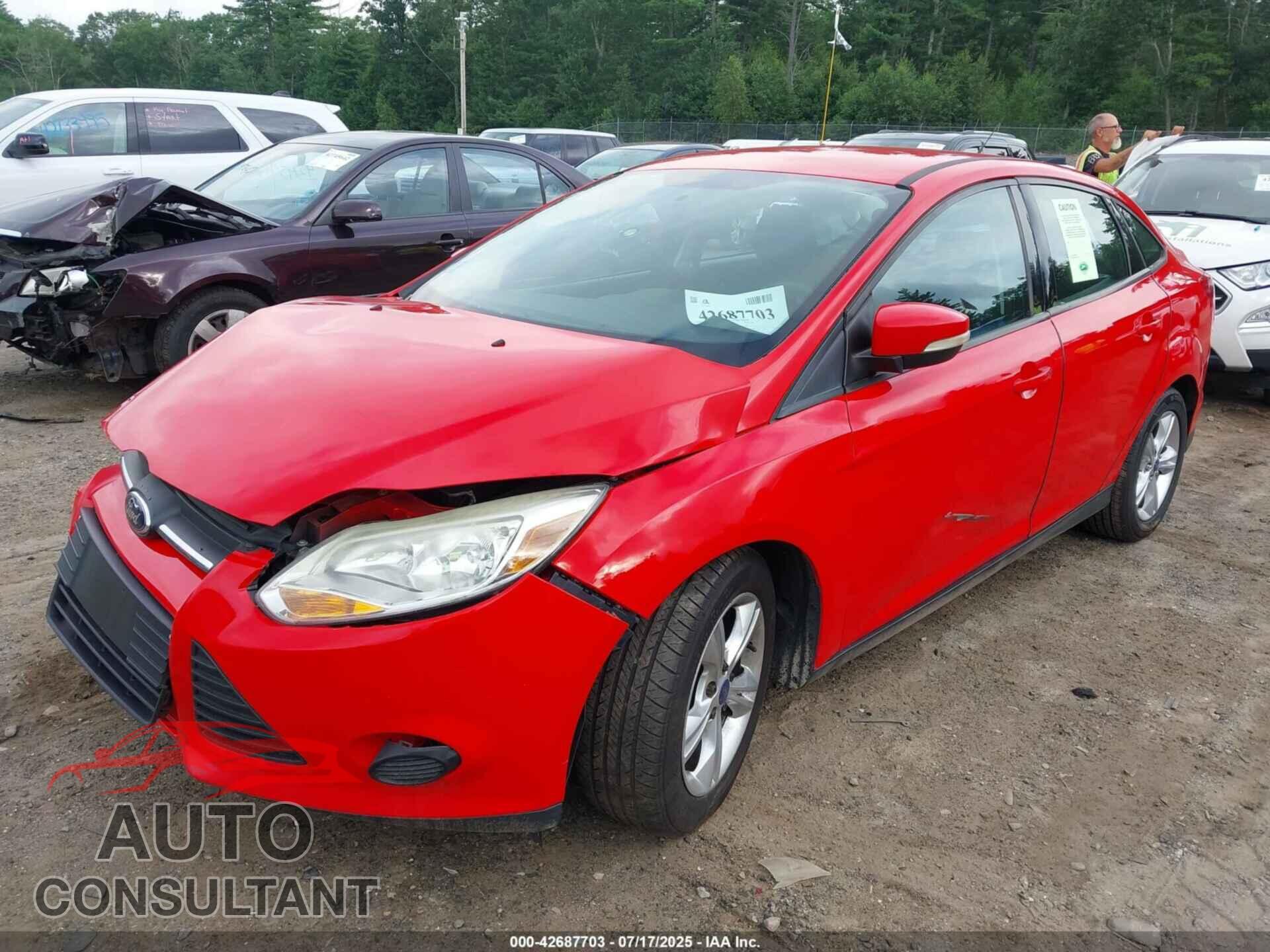 FORD FOCUS 2014 - 1FADP3F22EL326787