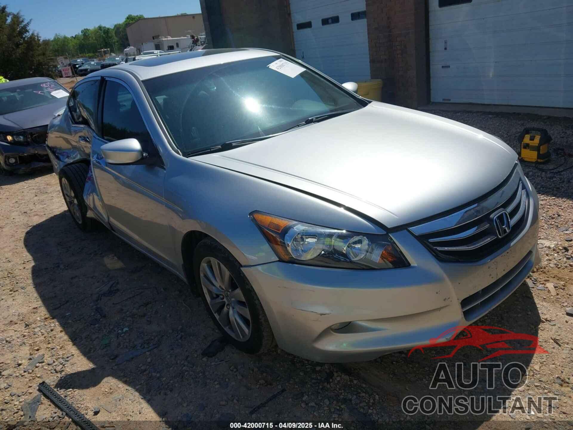 HONDA ACCORD 2012 - 1HGCP3F88CA020682