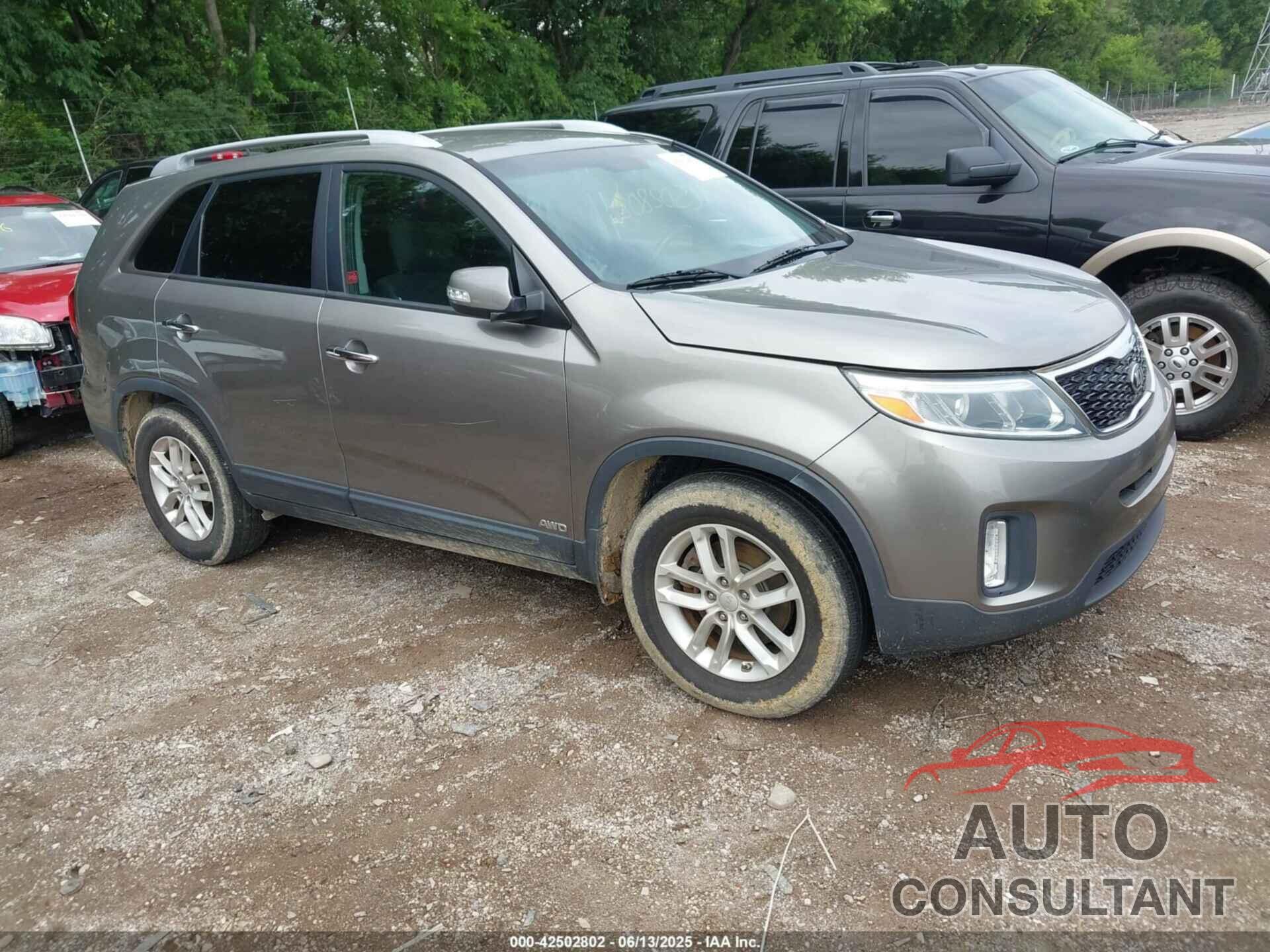 KIA SORENTO 2015 - 5XYKTDA69FG644917