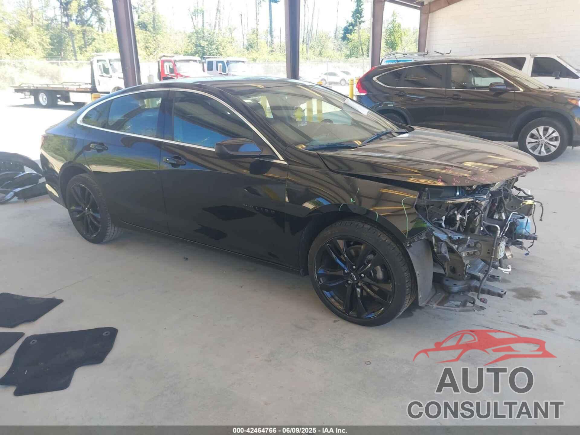 CHEVROLET MALIBU 2021 - 1G1ZD5ST8MF061057
