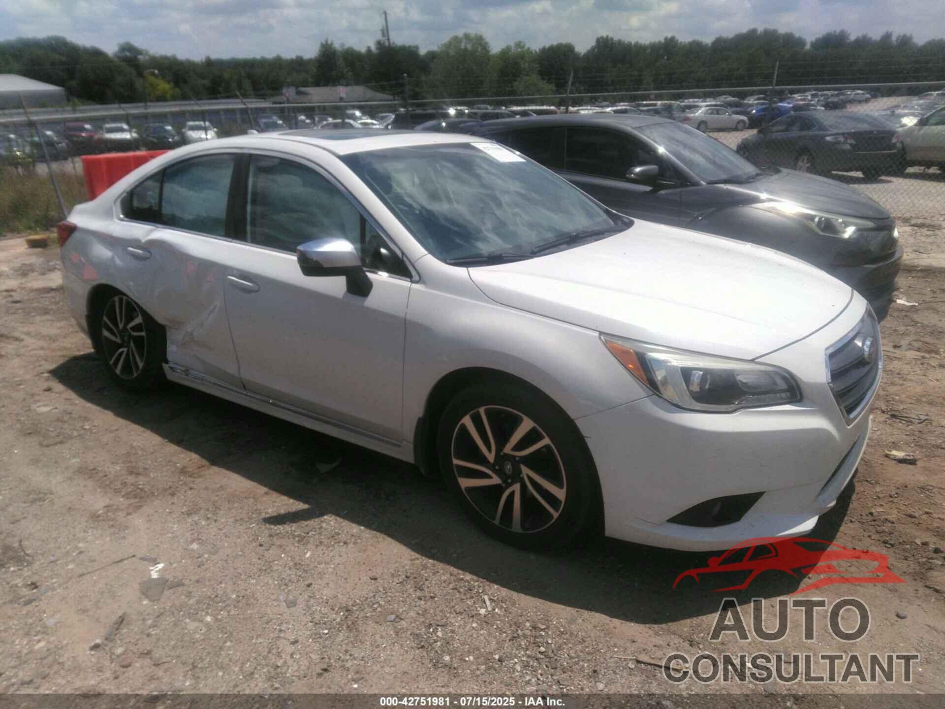 SUBARU LEGACY 2017 - 4S3BNAS61H3025615