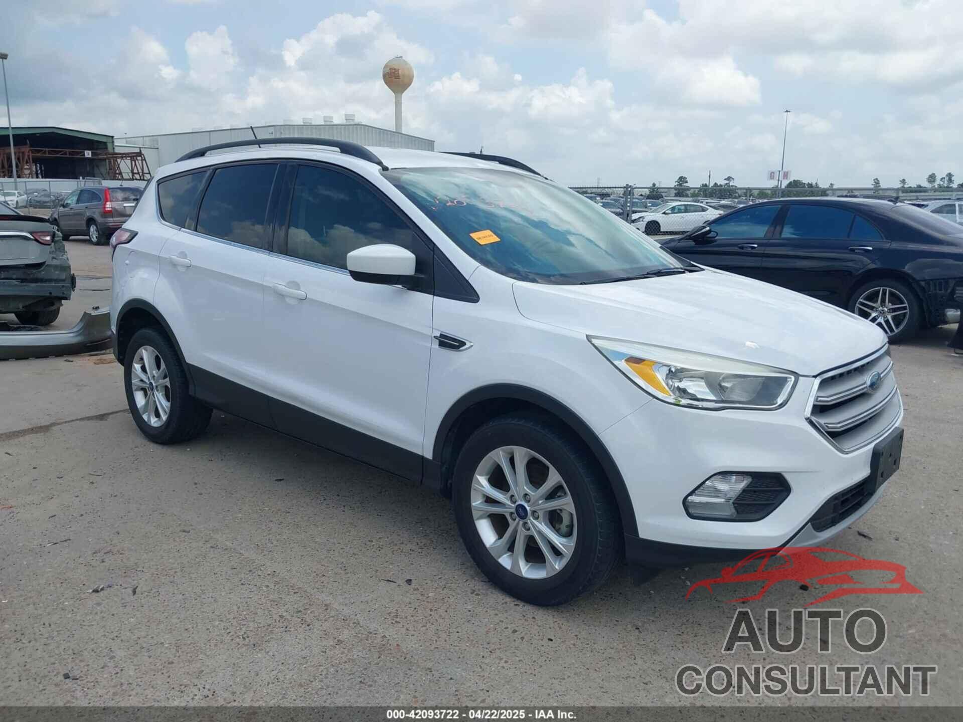 FORD ESCAPE 2018 - 1FMCU0GD6JUB41994