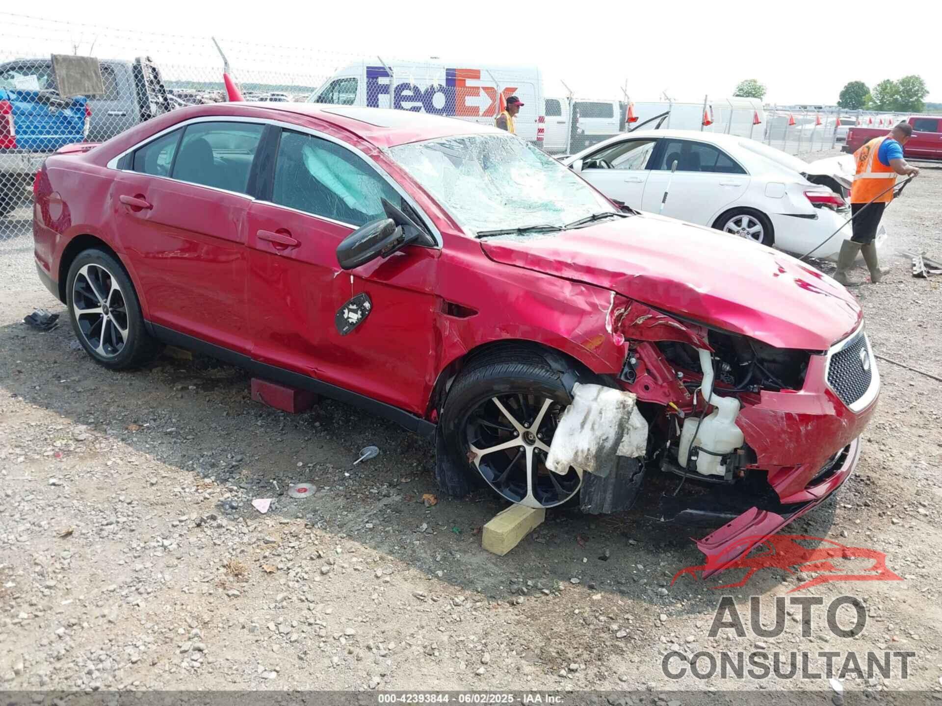 FORD TAURUS 2015 - 1FAHP2KT5FG108542