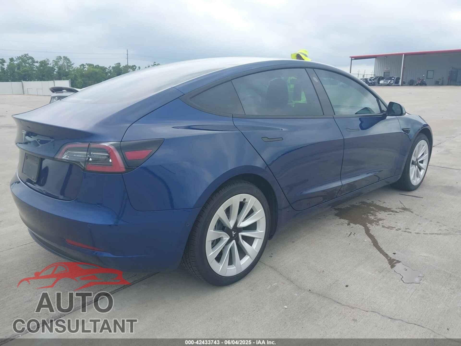 TESLA MODEL 3 2021 - 5YJ3E1EA5MF920719