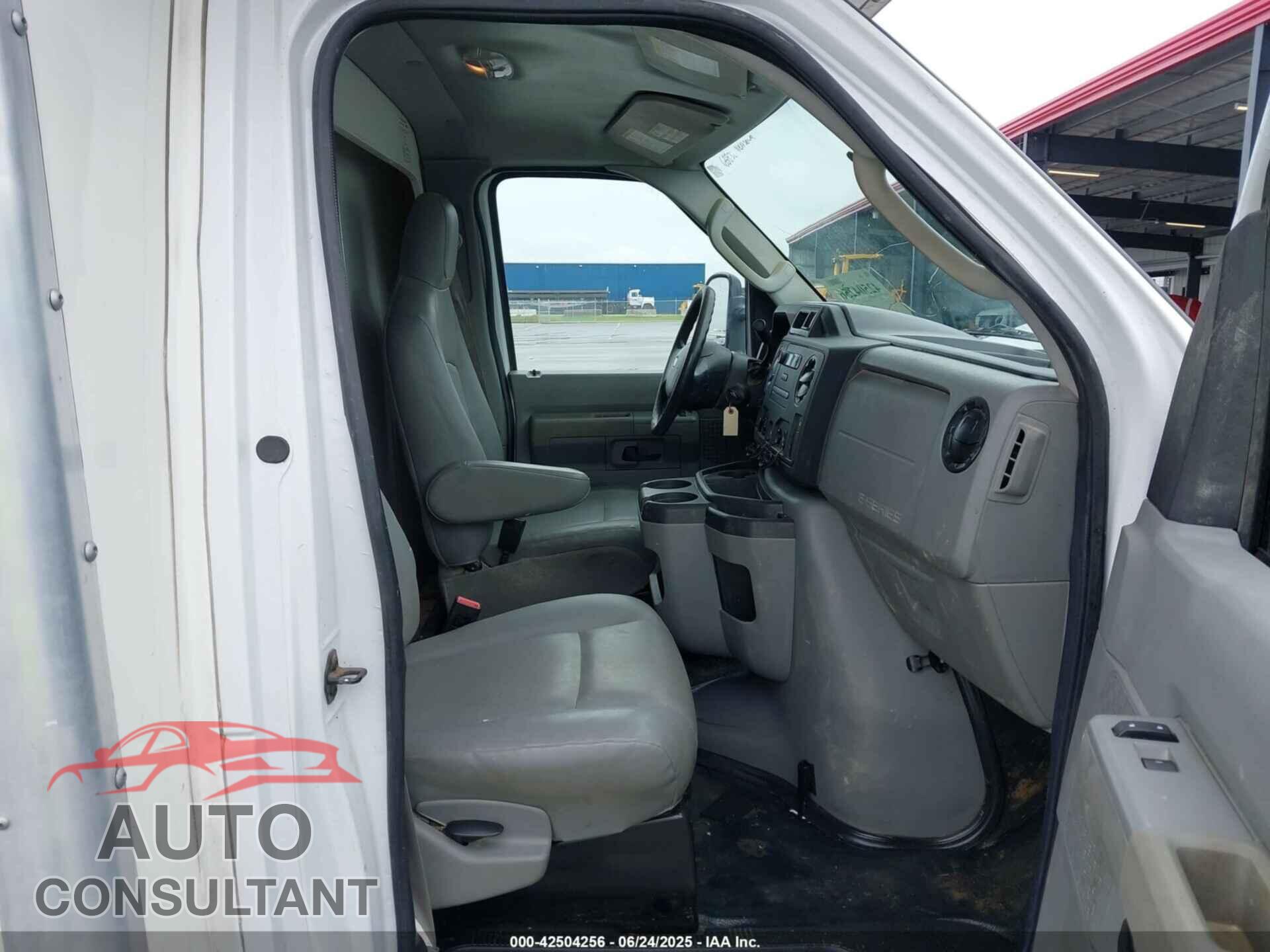 FORD E-350 CUTAWAY 2017 - 1FDWE3FS4HDC72007