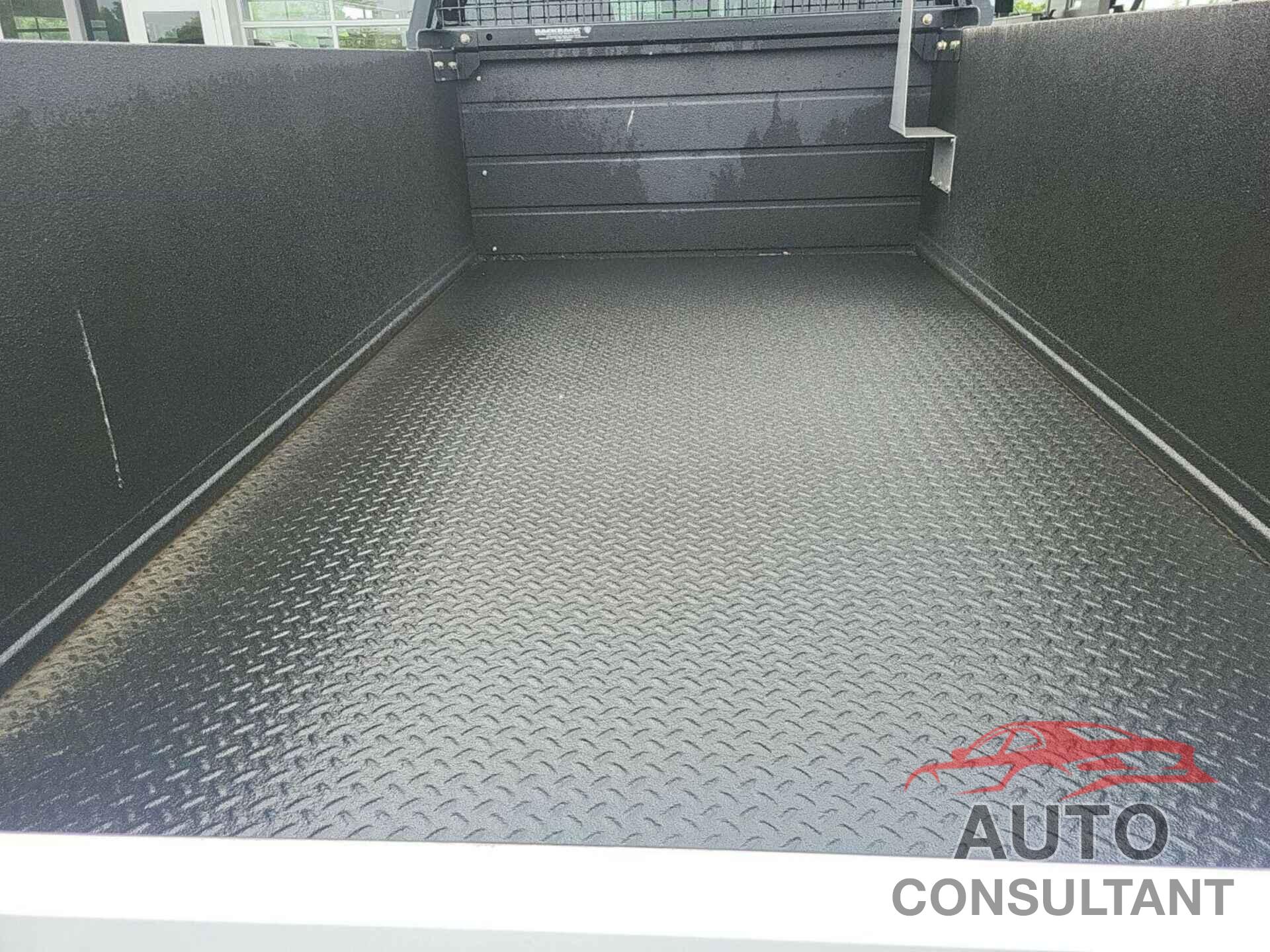 CHEVROLET SILVERADO 2024 - 1GB4YTEY5RF196445