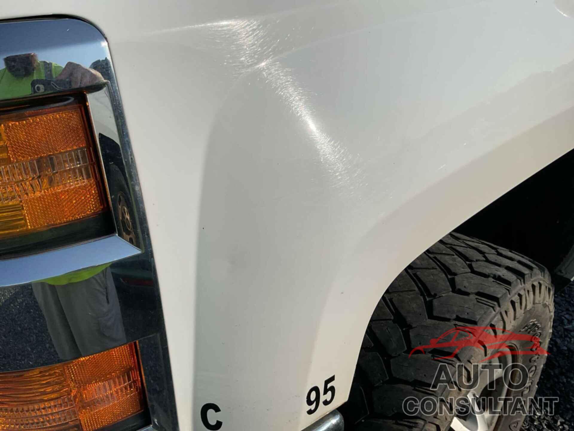 CHEVROLET SILVERADO 2500HD 2017 - 1GC2KUEG6HZ303839