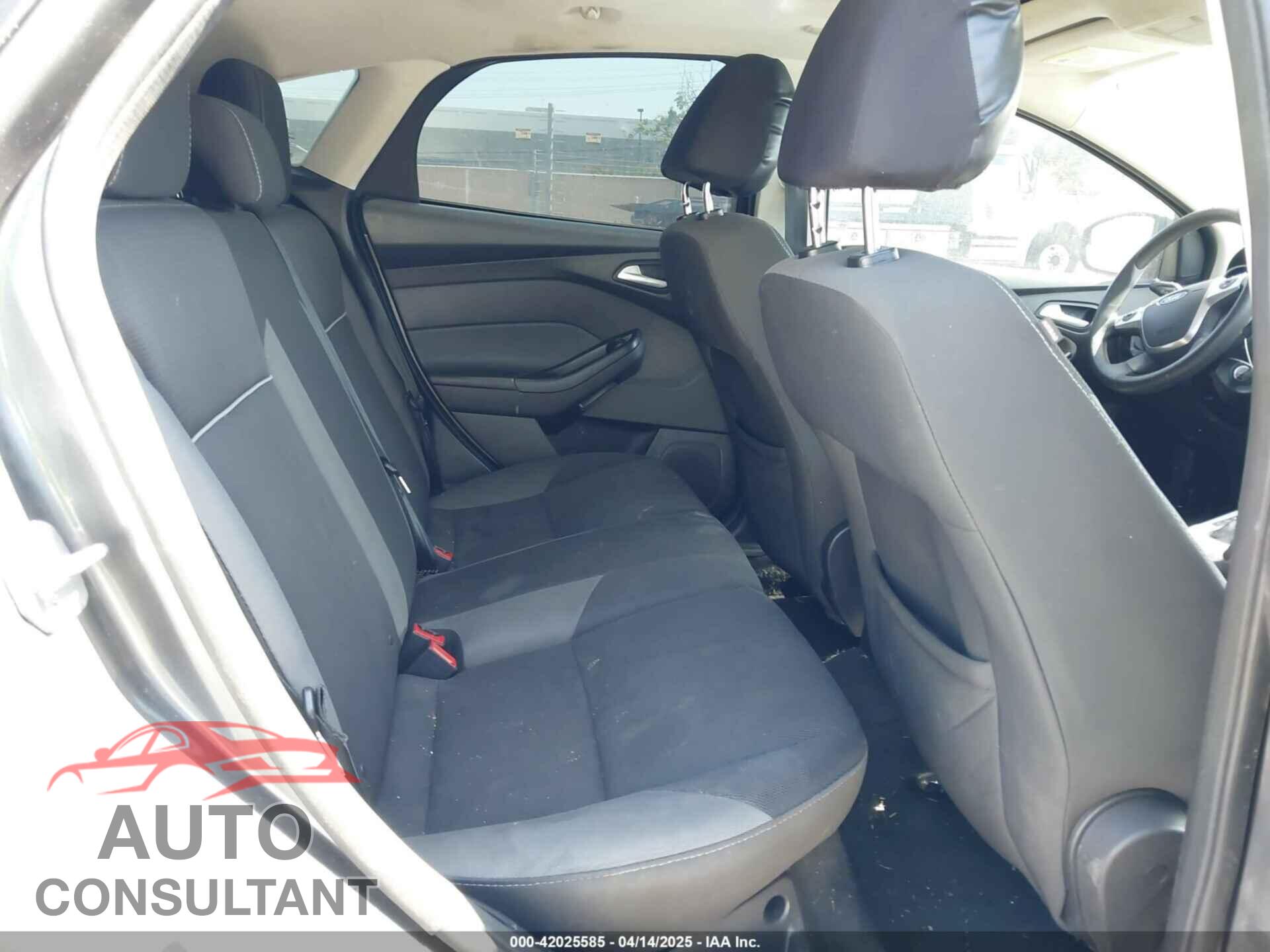 FORD FOCUS 2014 - 1FADP3K24EL199496