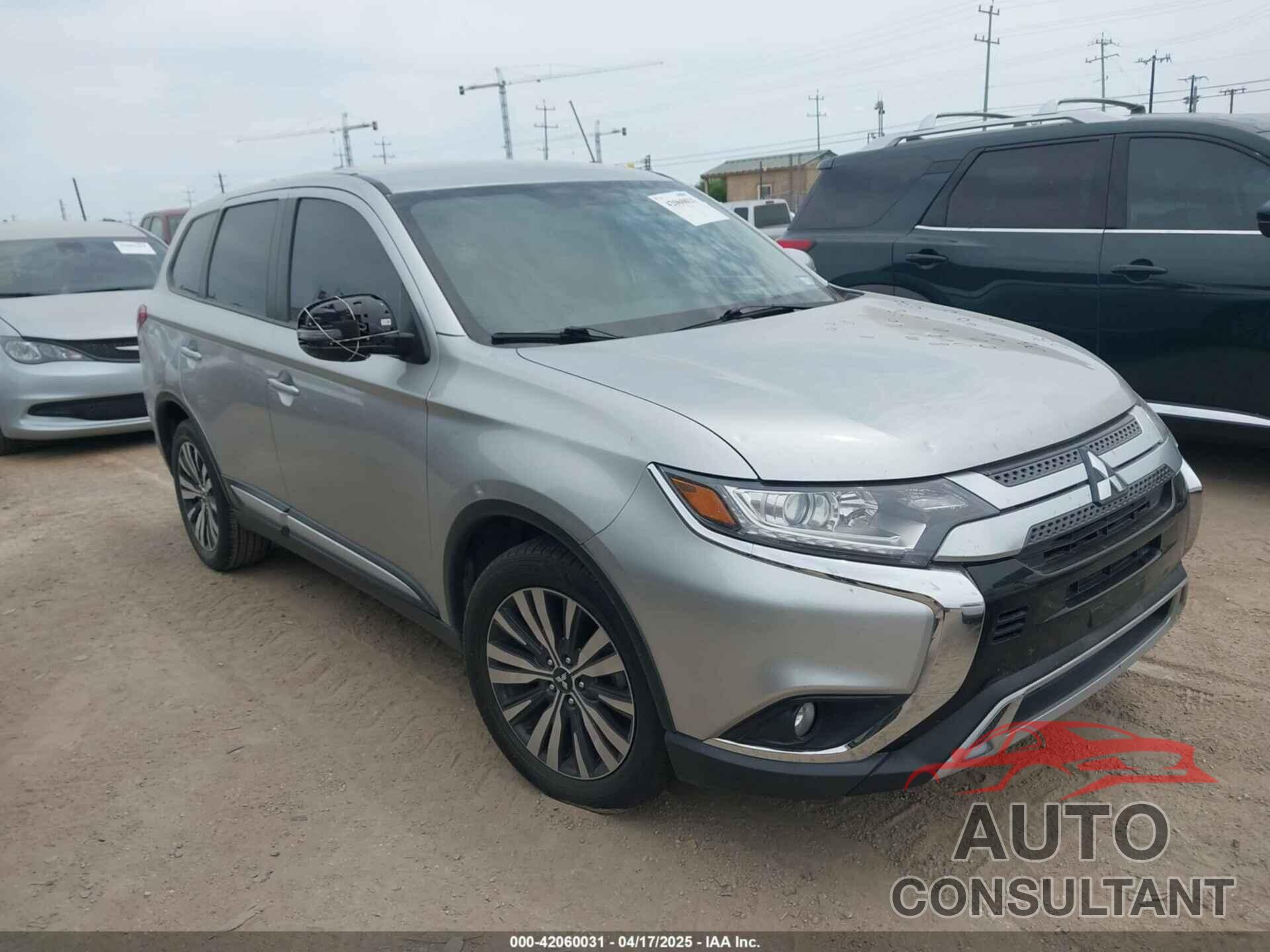 MITSUBISHI OUTLANDER 2019 - JA4AD3A34KZ015340