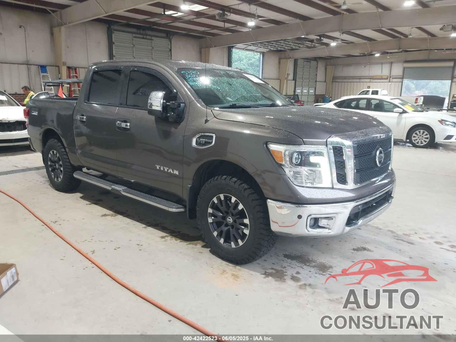 NISSAN TITAN 2017 - 1N6AA1E51HN524037
