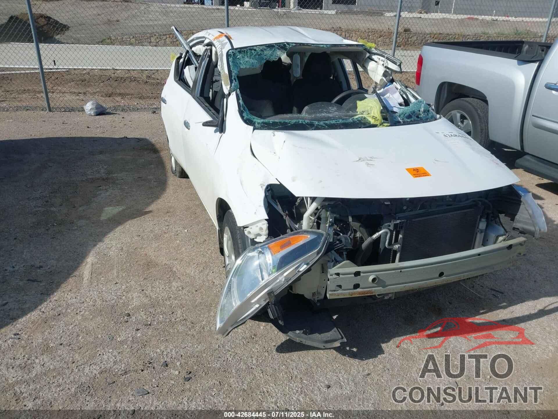 NISSAN VERSA 2019 - 3N1CN7AP3KL838695