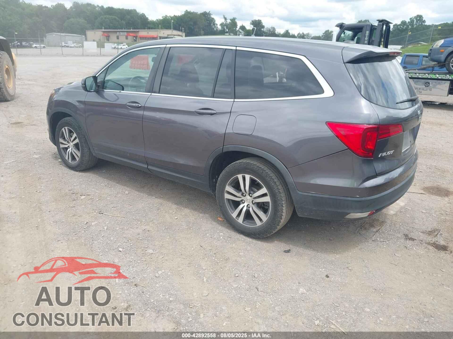 HONDA PILOT 2017 - 5FNYF5H55HB038934