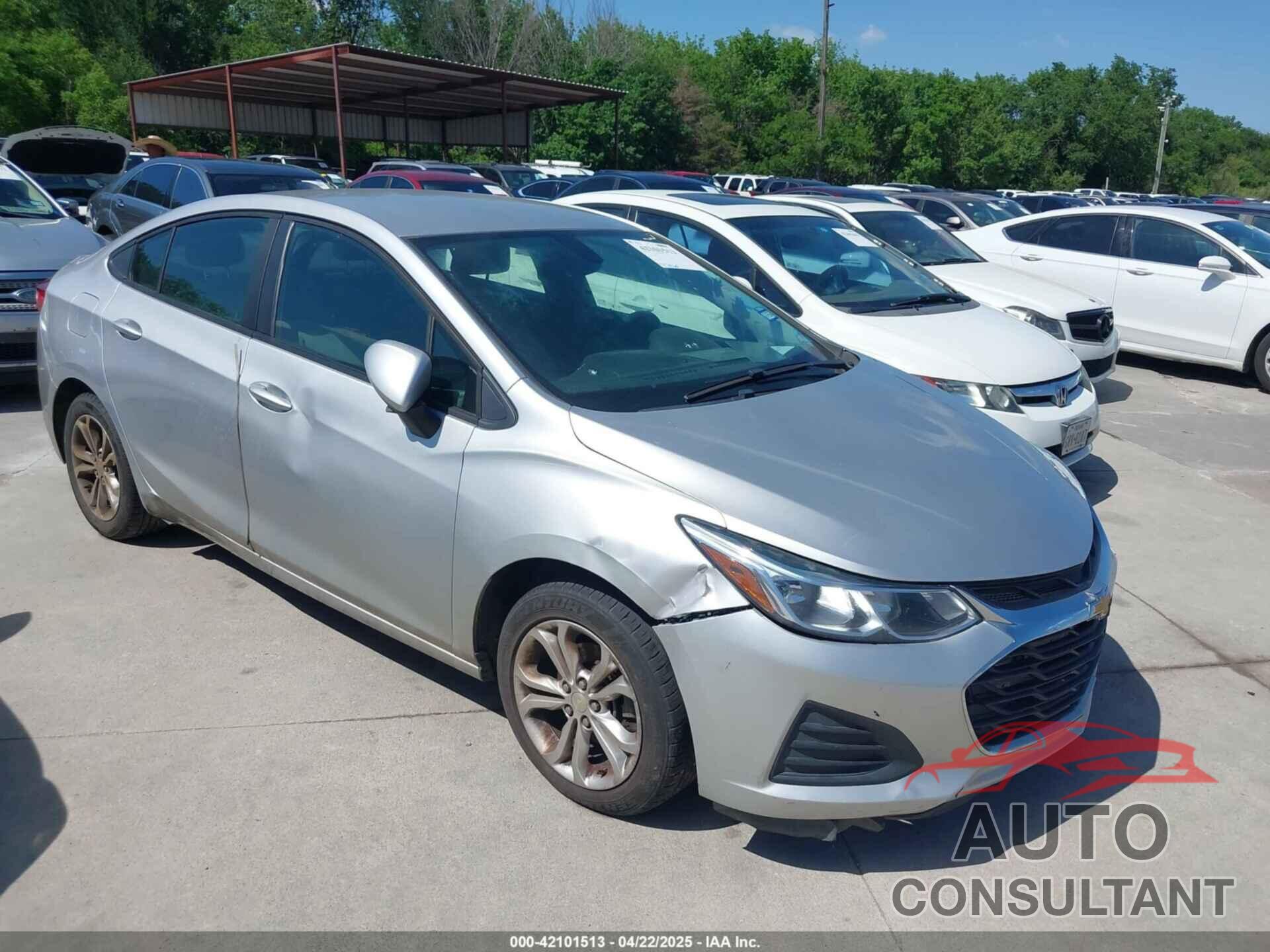 CHEVROLET CRUZE 2019 - 1G1BC5SM3K7135697