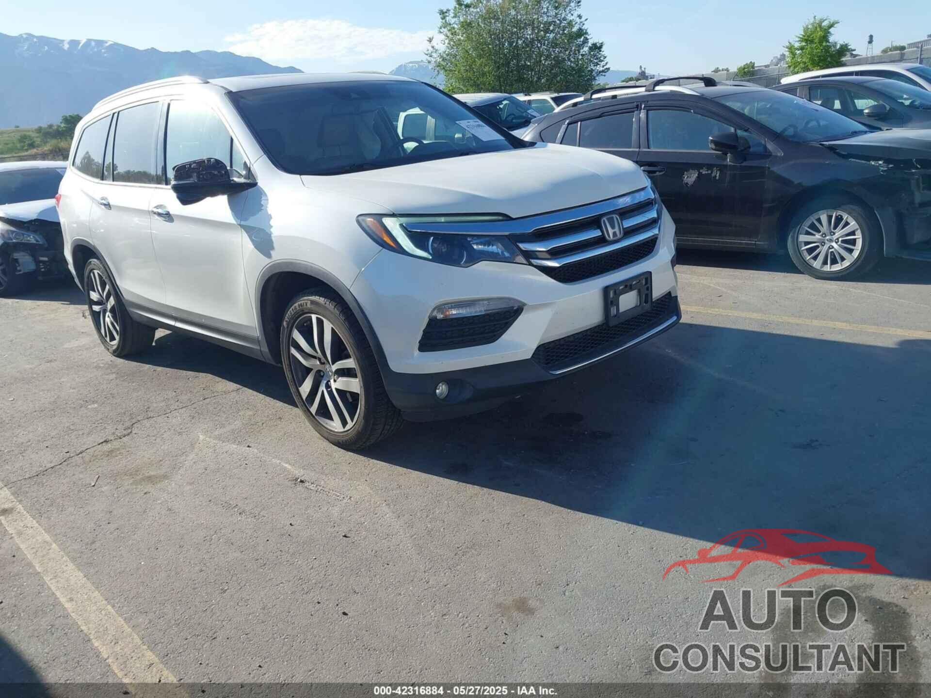 HONDA PILOT 2017 - 5FNYF6H93HB021848