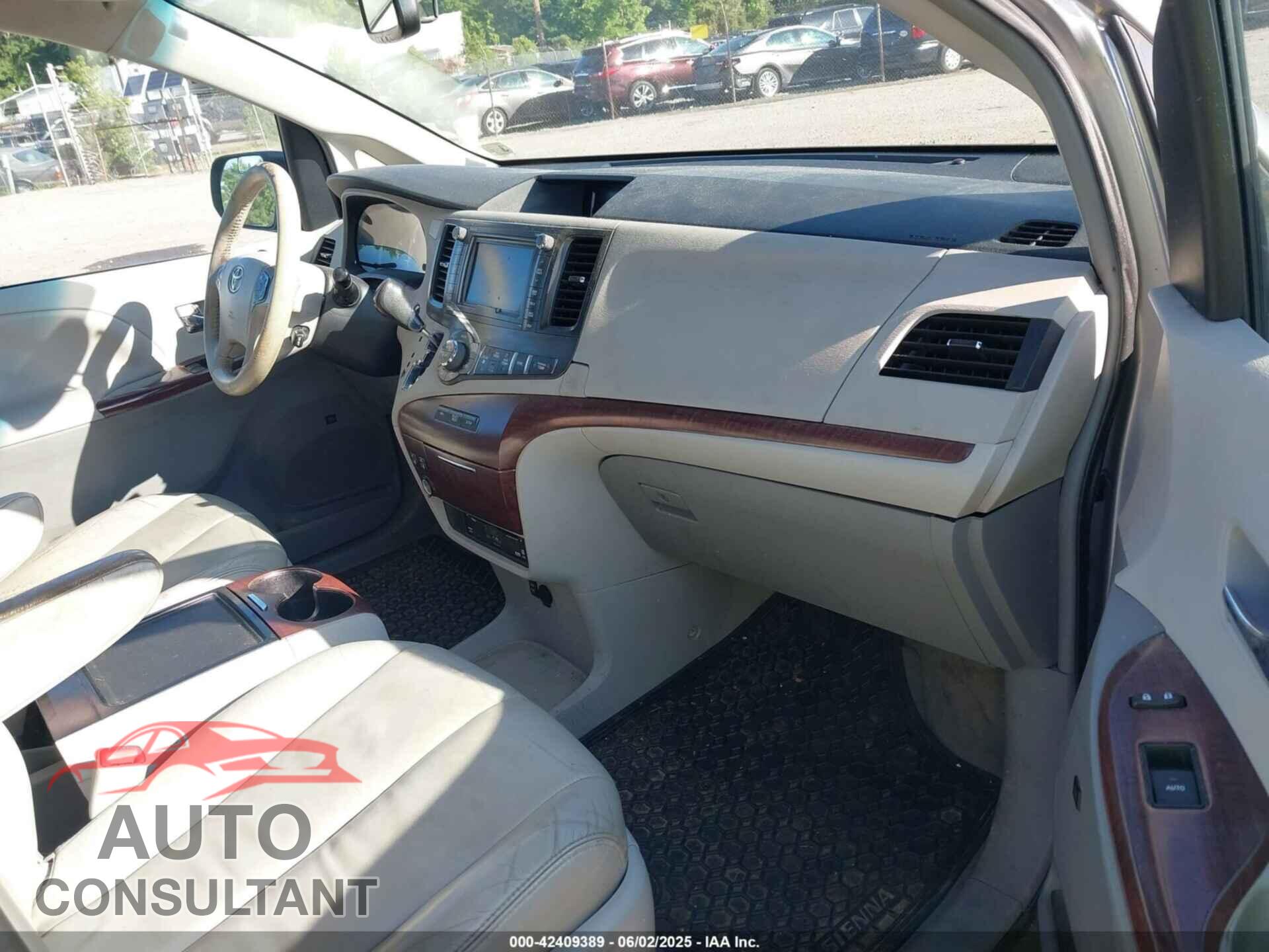 TOYOTA SIENNA 2012 - 5TDDK3DC6CS044409