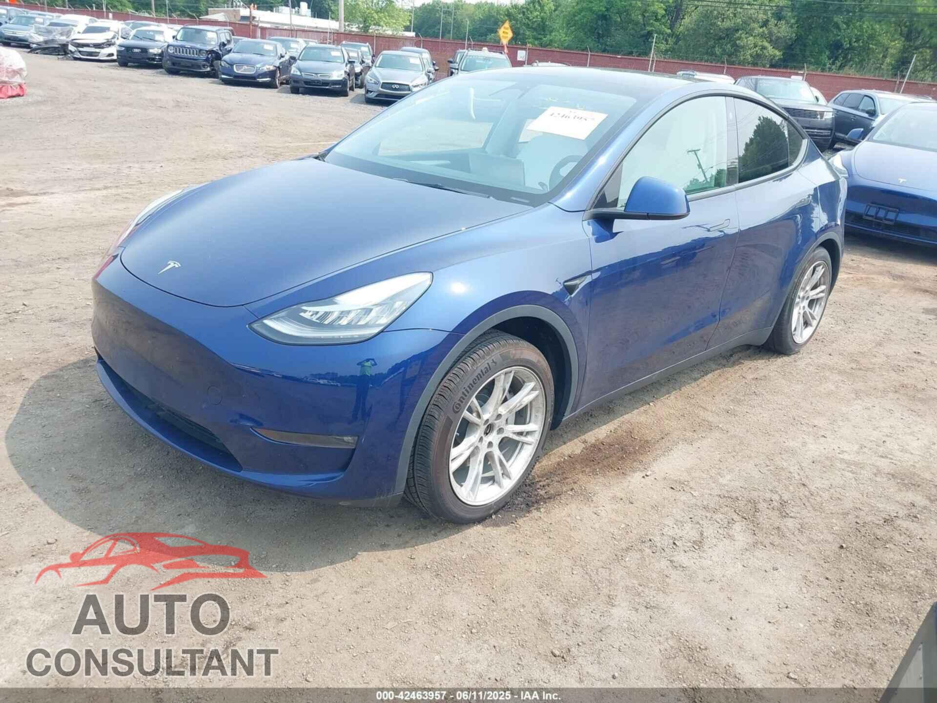TESLA MODEL Y 2023 - 7SAYGDEE5PF613627