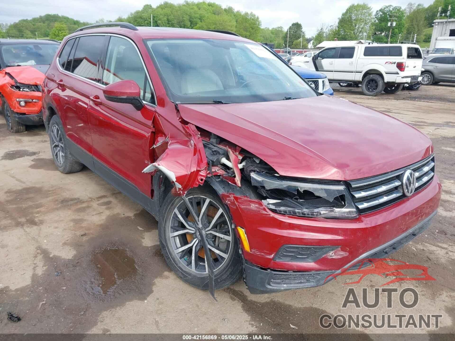 VOLKSWAGEN TIGUAN 2019 - 3VV2B7AX2KM139166