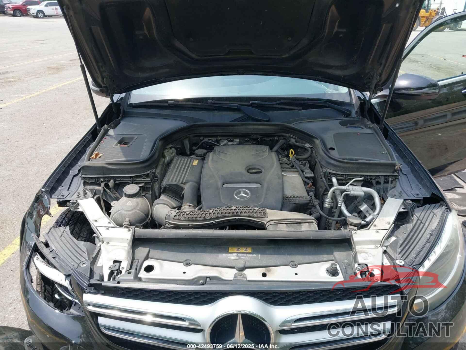 MERCEDES-BENZ GLC 300 2017 - WDC0G4KB5HF140727