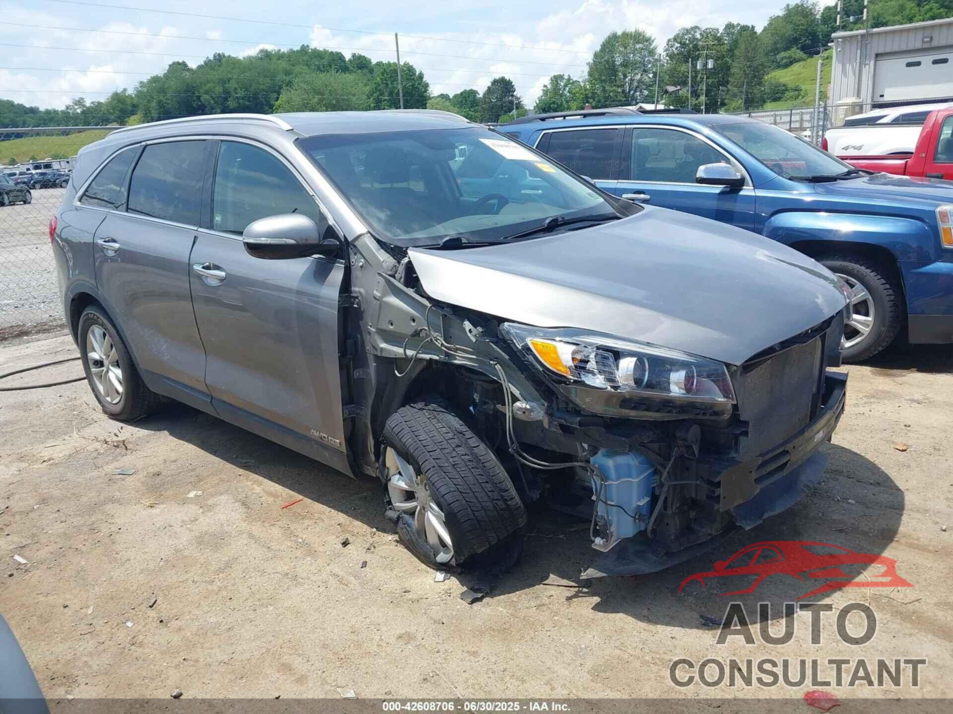 KIA SORENTO 2017 - 5XYPGDA57HG291226