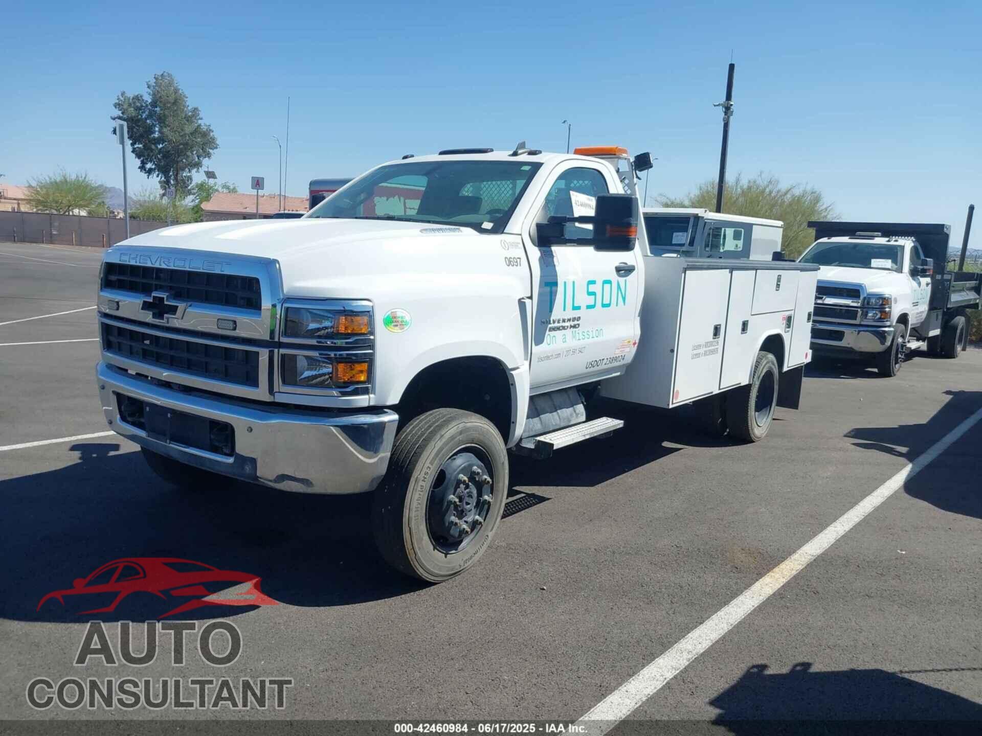 CHEVROLET SILVERADO MD 2023 - 1HTKJPVM9PH125636