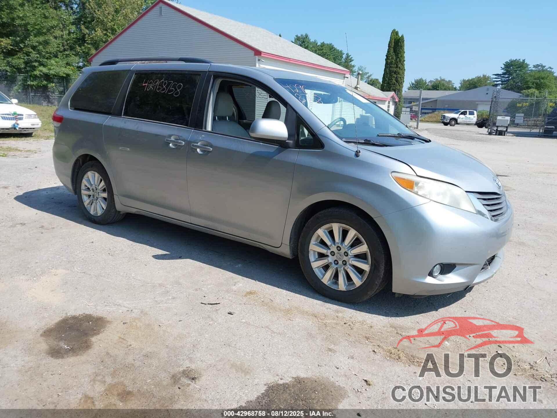 TOYOTA SIENNA 2011 - 5TDDK3DC8BS019297