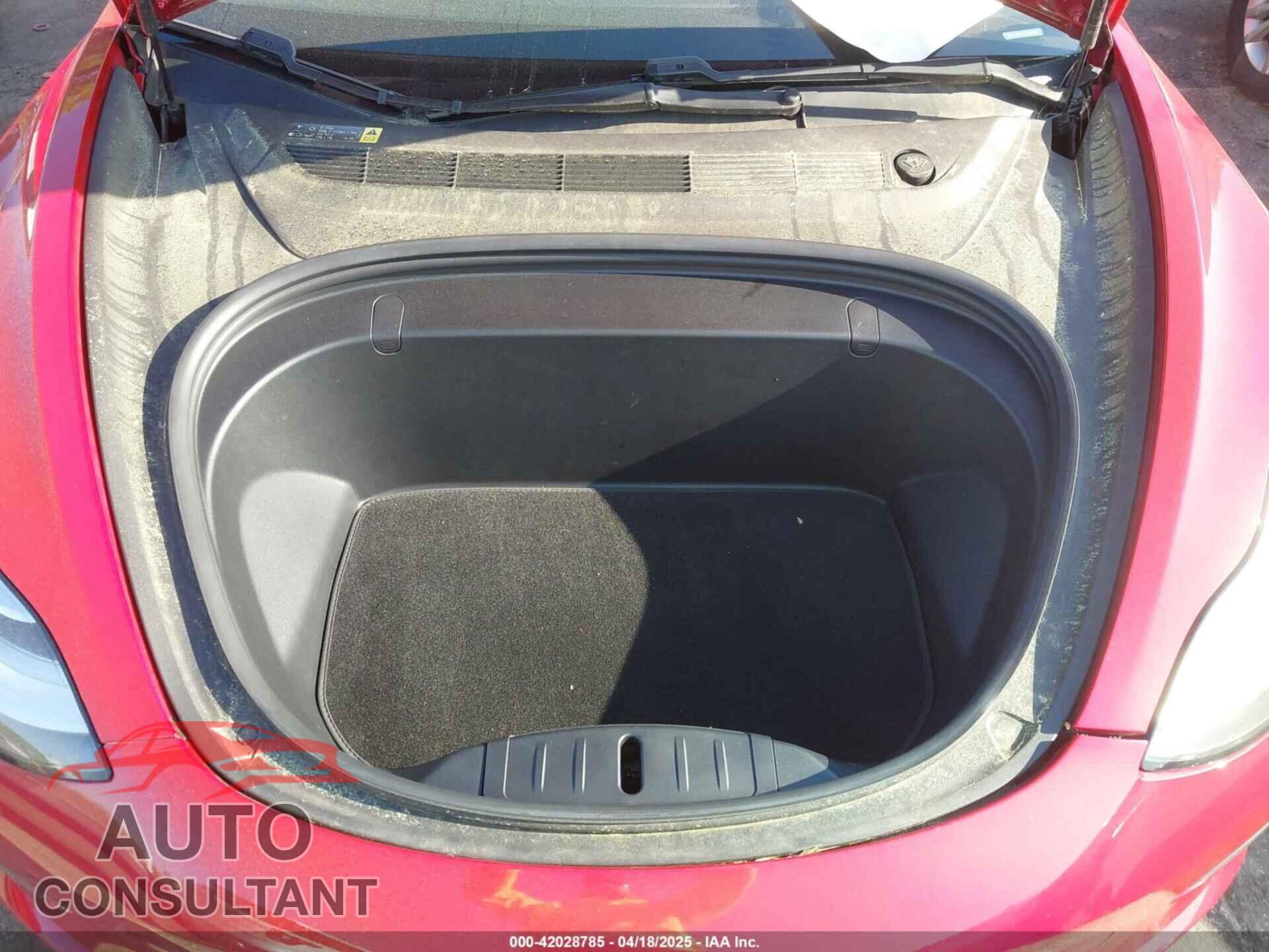TESLA MODEL 3 2018 - 5YJ3E1EA5JF063555
