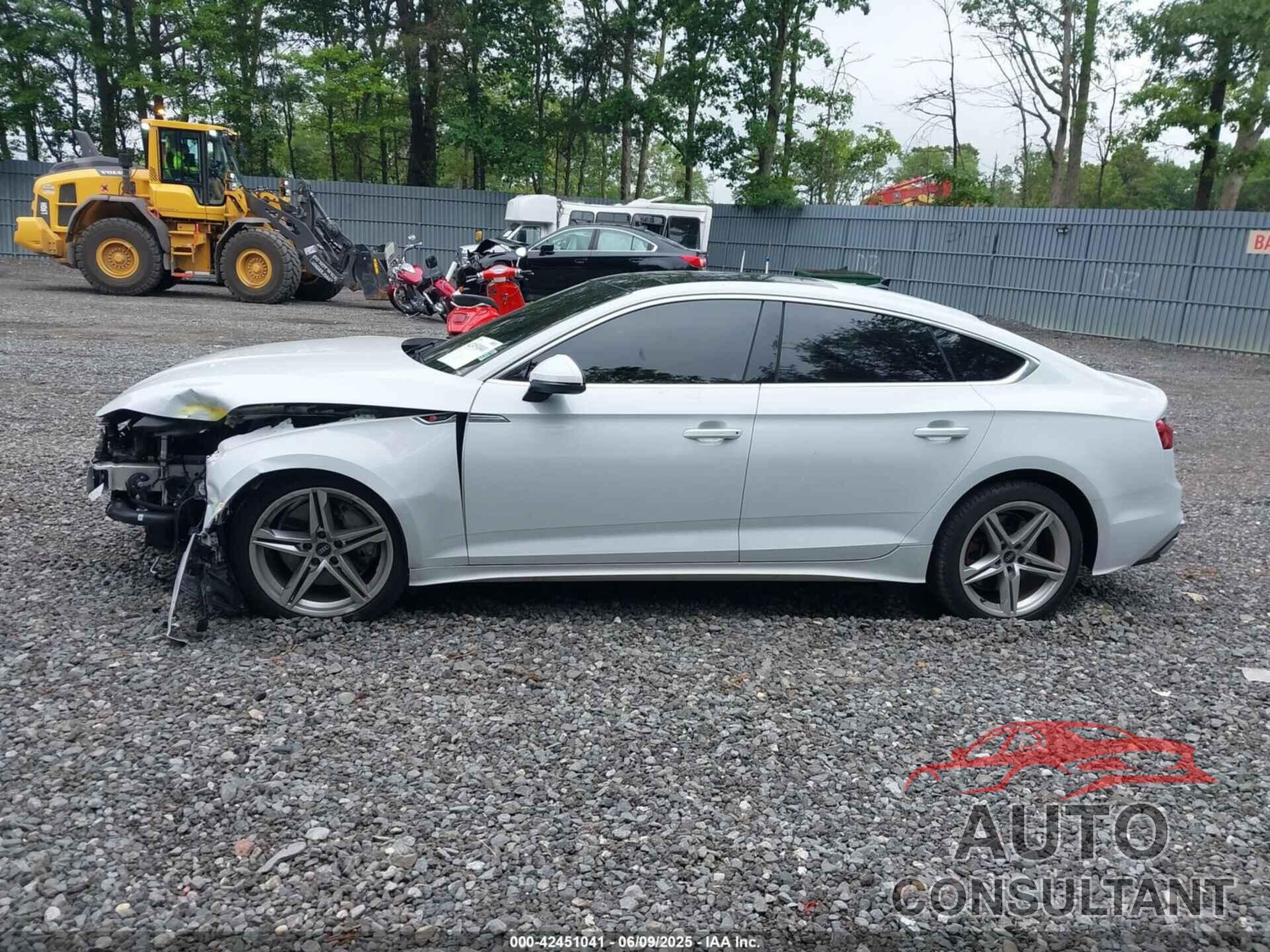 AUDI A5 SPORTBACK 2022 - WAUFACF53NA016364