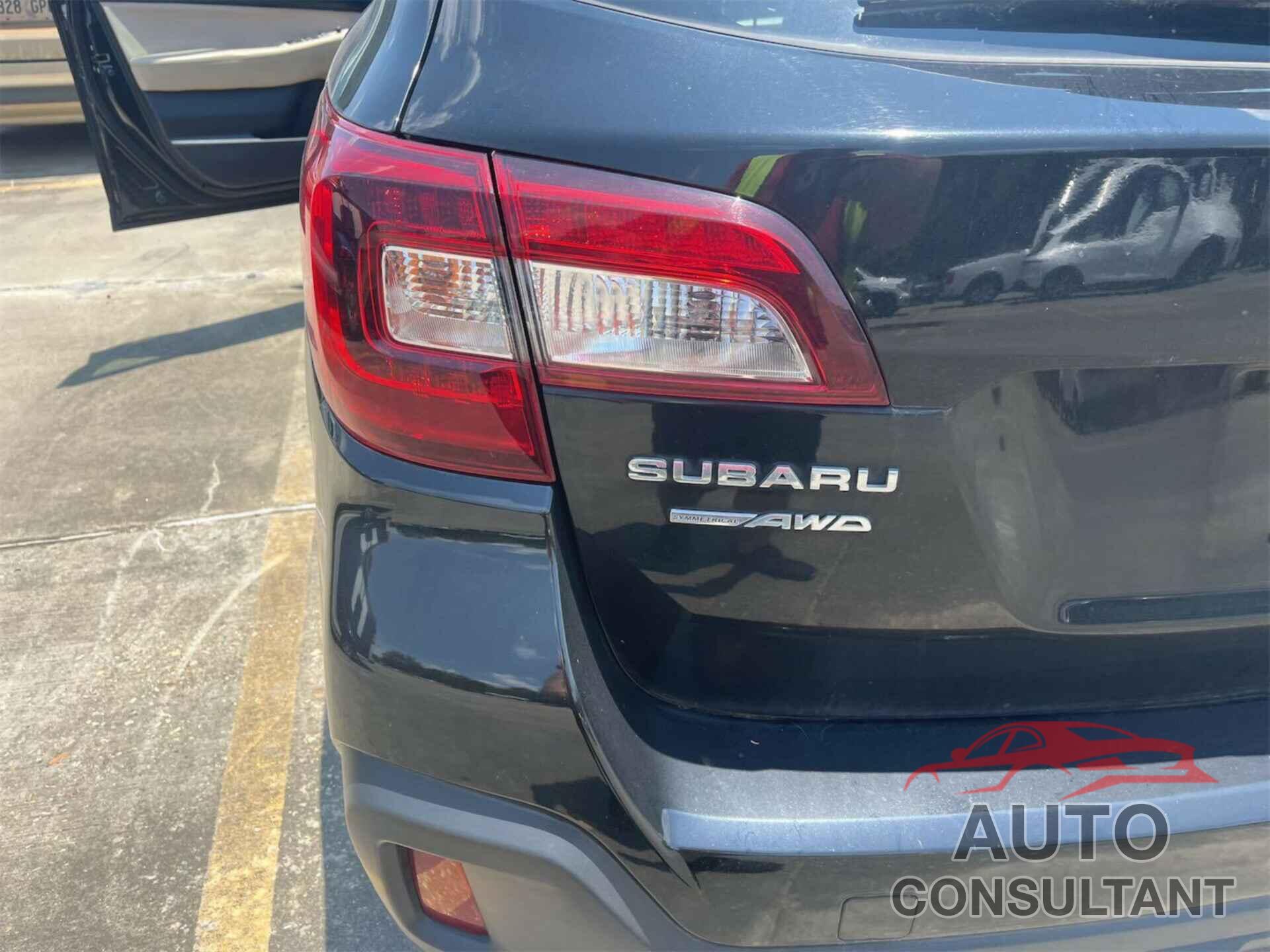 SUBARU OUTBACK 2019 - 4S4BSAFC0K3320507