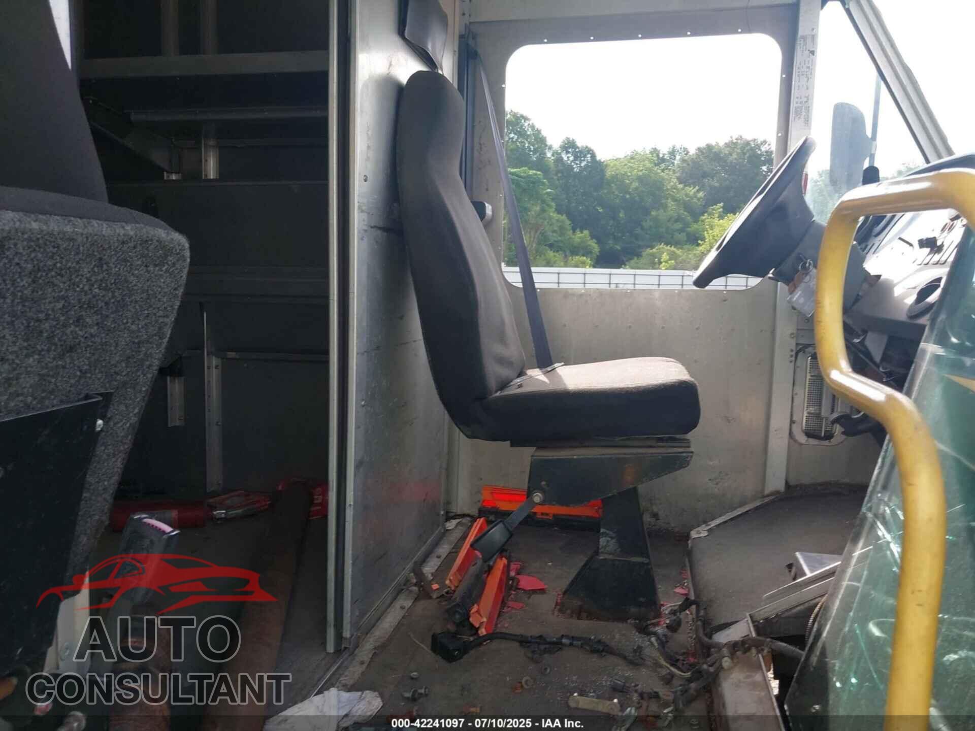 FORD E-450 STRIPPED 2013 - 1FC4E4KL8DDB32679