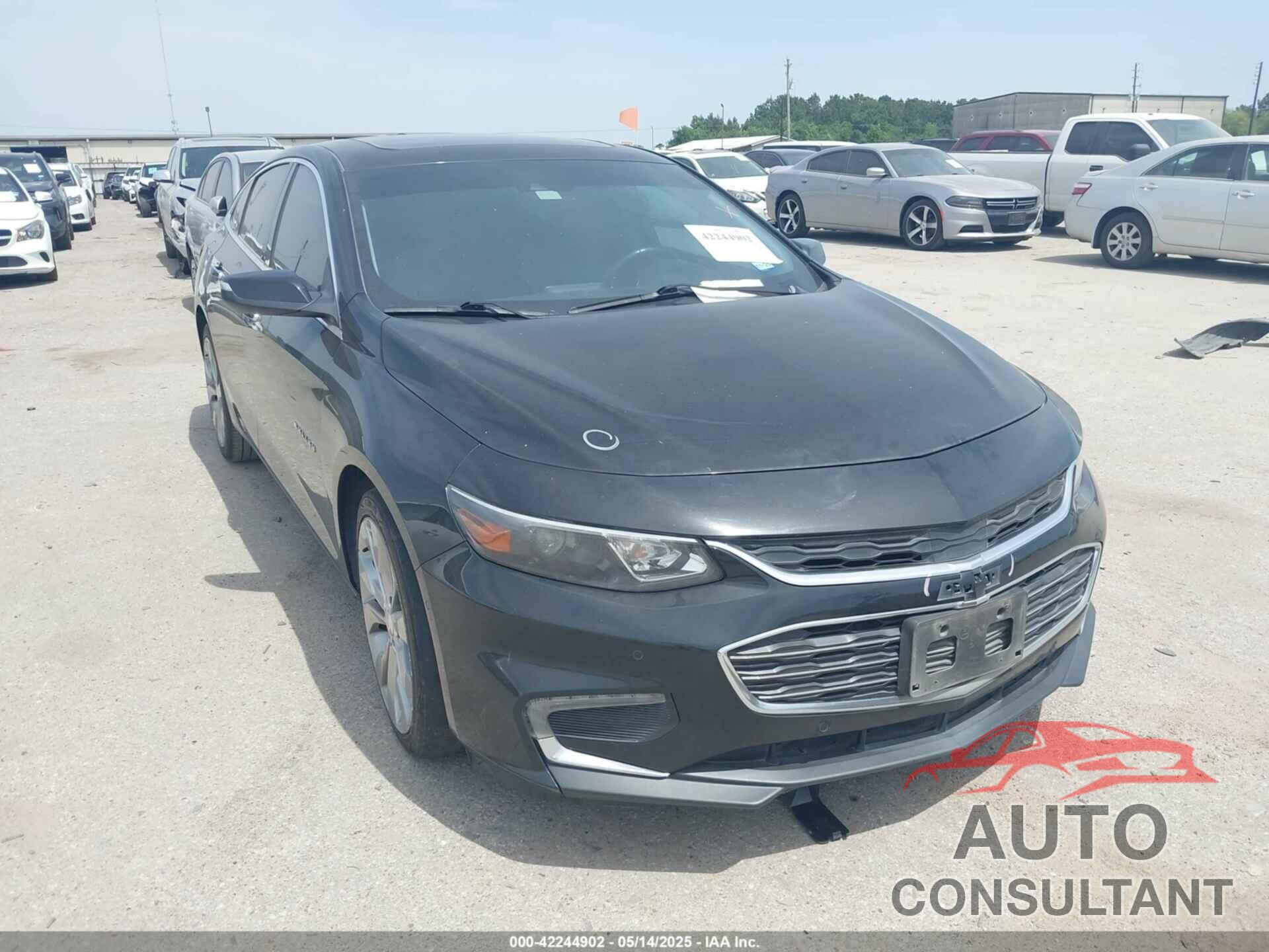 CHEVROLET MALIBU 2018 - 1G1ZE5SX6JF101521