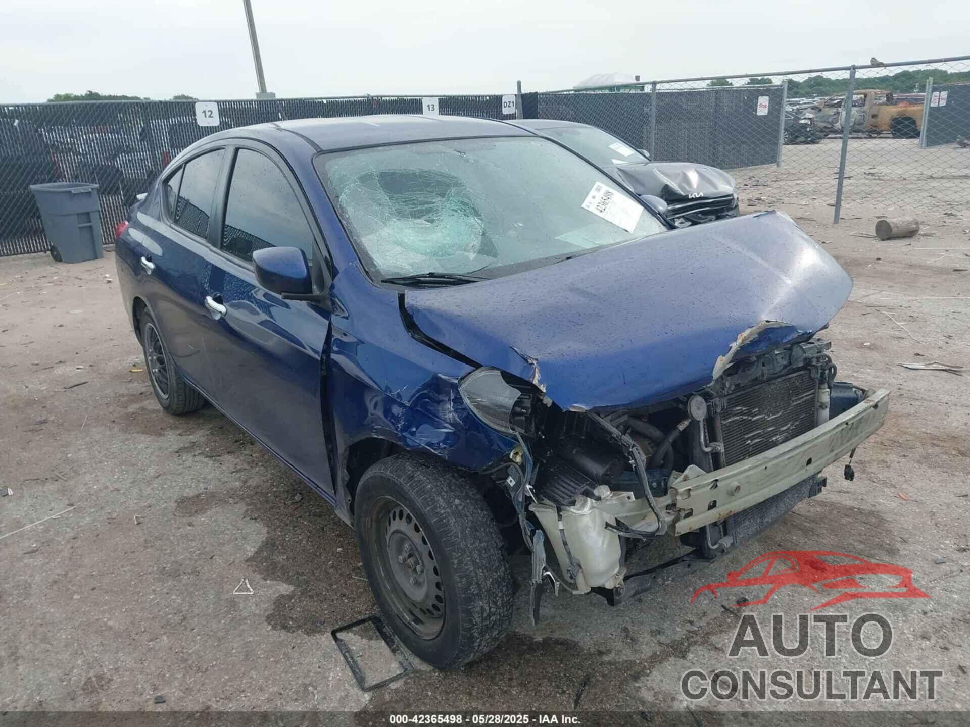 NISSAN VERSA 2018 - 3N1CN7AP9JL808258