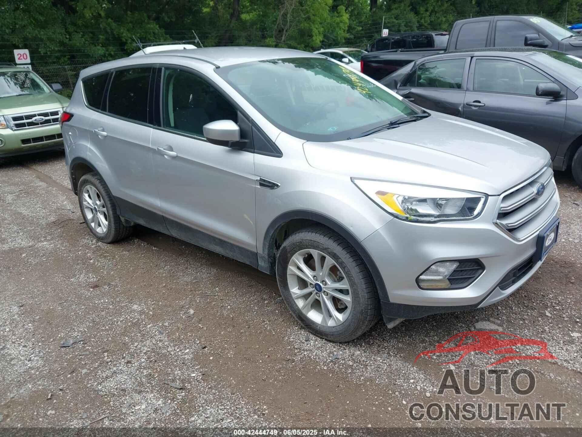FORD ESCAPE 2017 - 1FMCU9GDXHUA73293