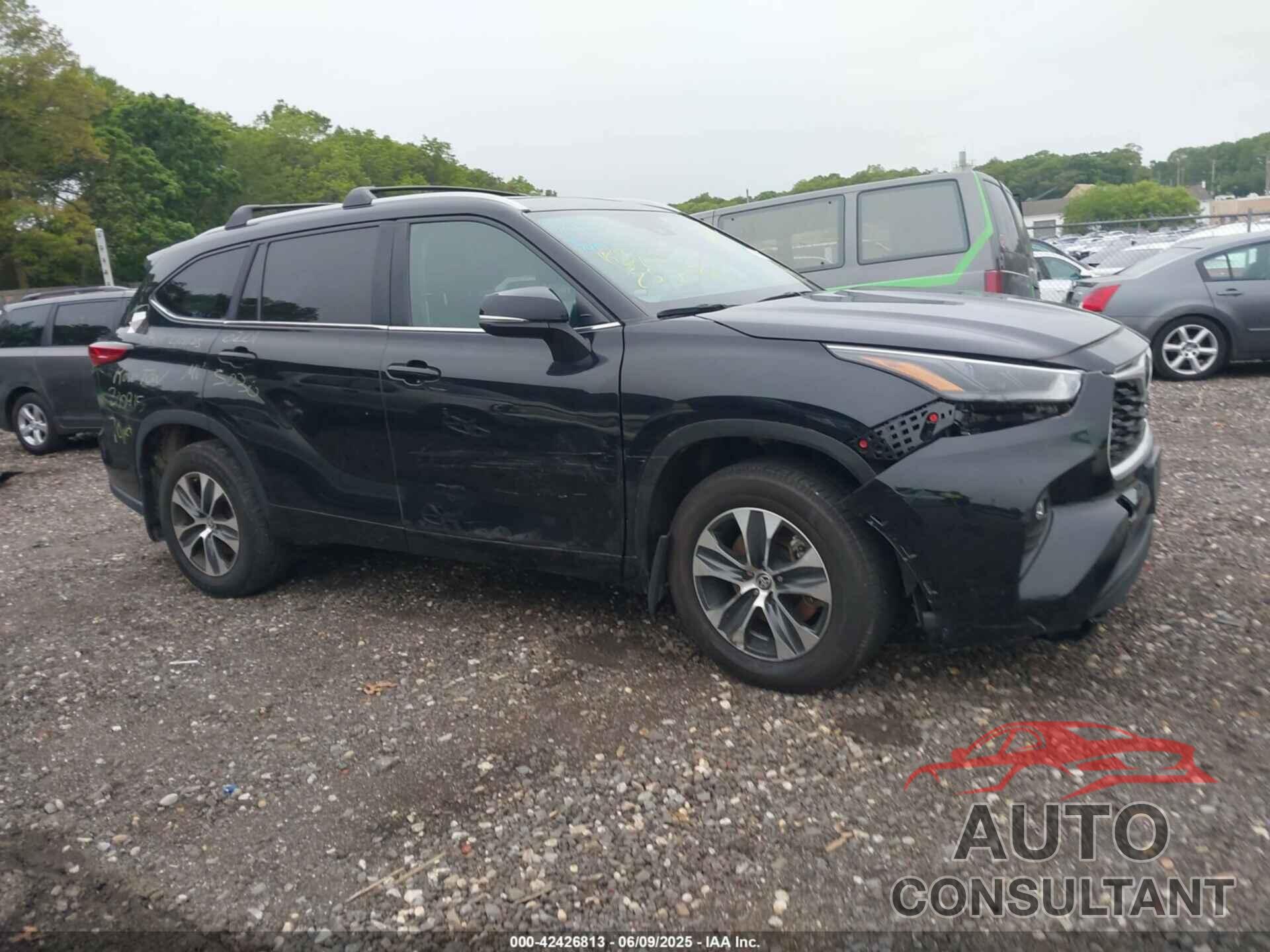 TOYOTA HIGHLANDER 2023 - 5TDKDRBH0PS026819