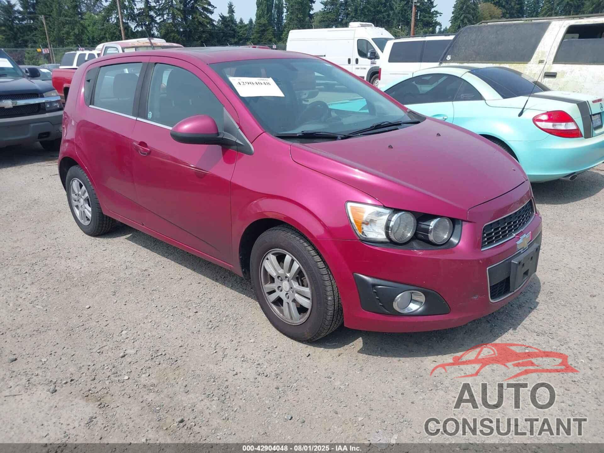 CHEVROLET SONIC 2014 - 1G1JC6SB6E4128037