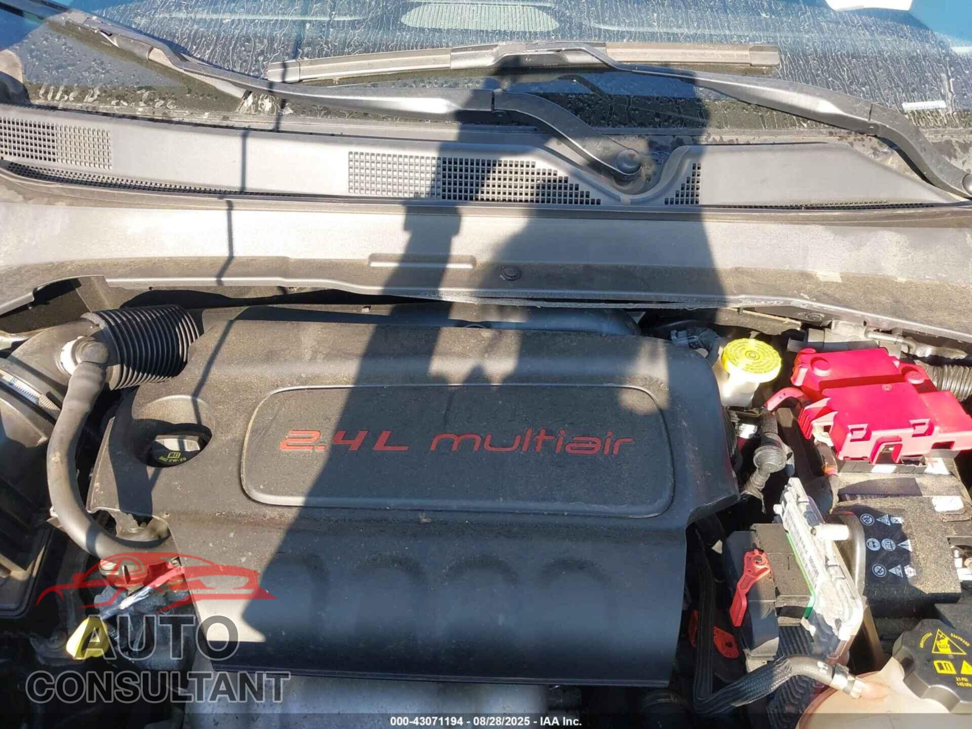 JEEP COMPASS 2020 - 3C4NJDCB7LT137645