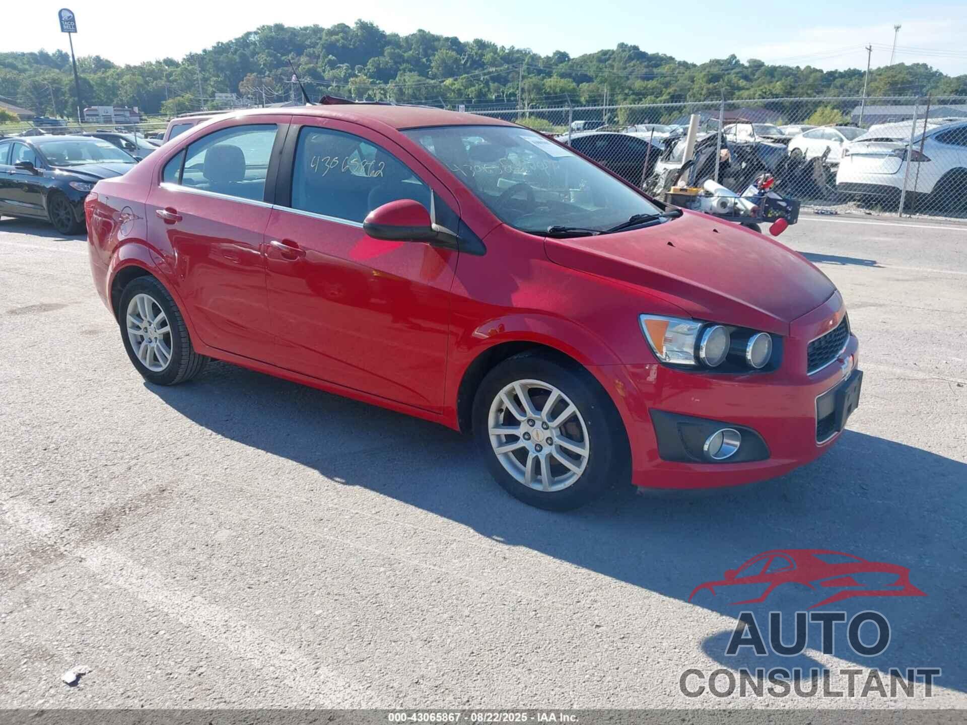 CHEVROLET SONIC 2012 - 1G1JC5SH1C4168389