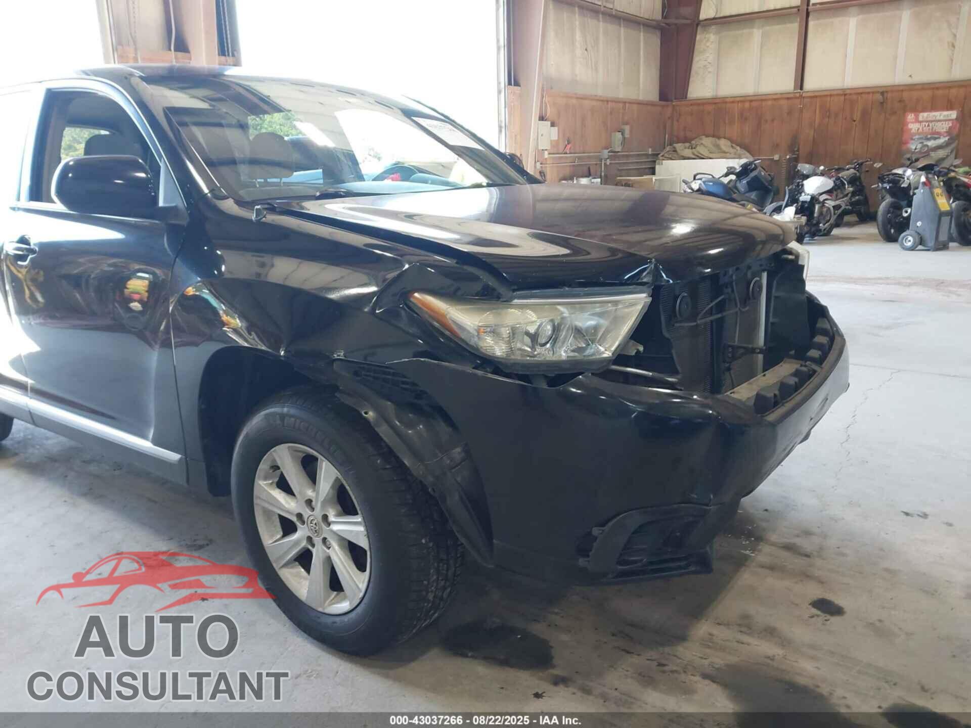 TOYOTA HIGHLANDER 2012 - 5TDBK3EH0CS113662