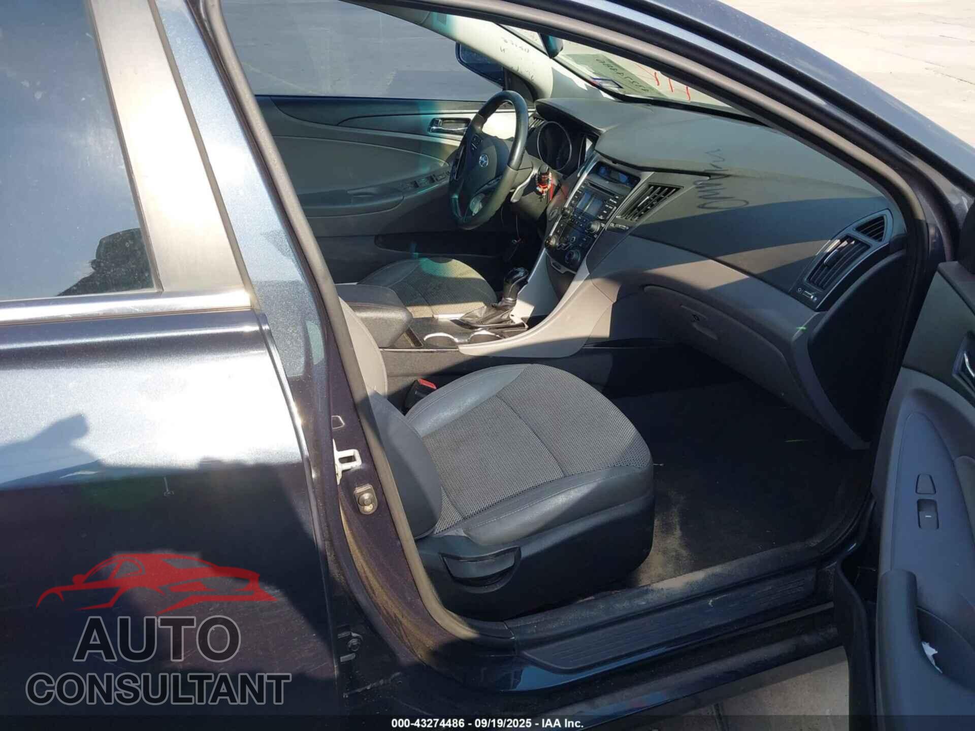 HYUNDAI SONATA 2012 - 5NPEC4AC9CH331003