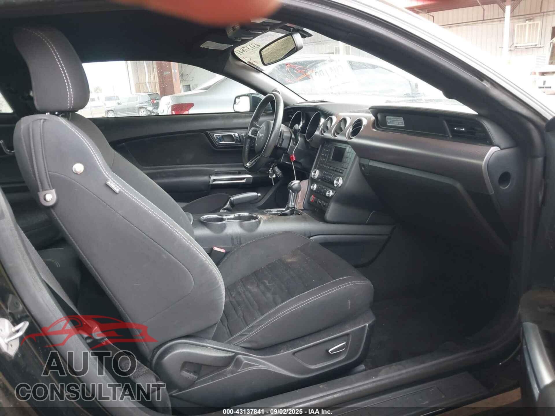 FORD MUSTANG 2017 - 1FA6P8TH1H5330837