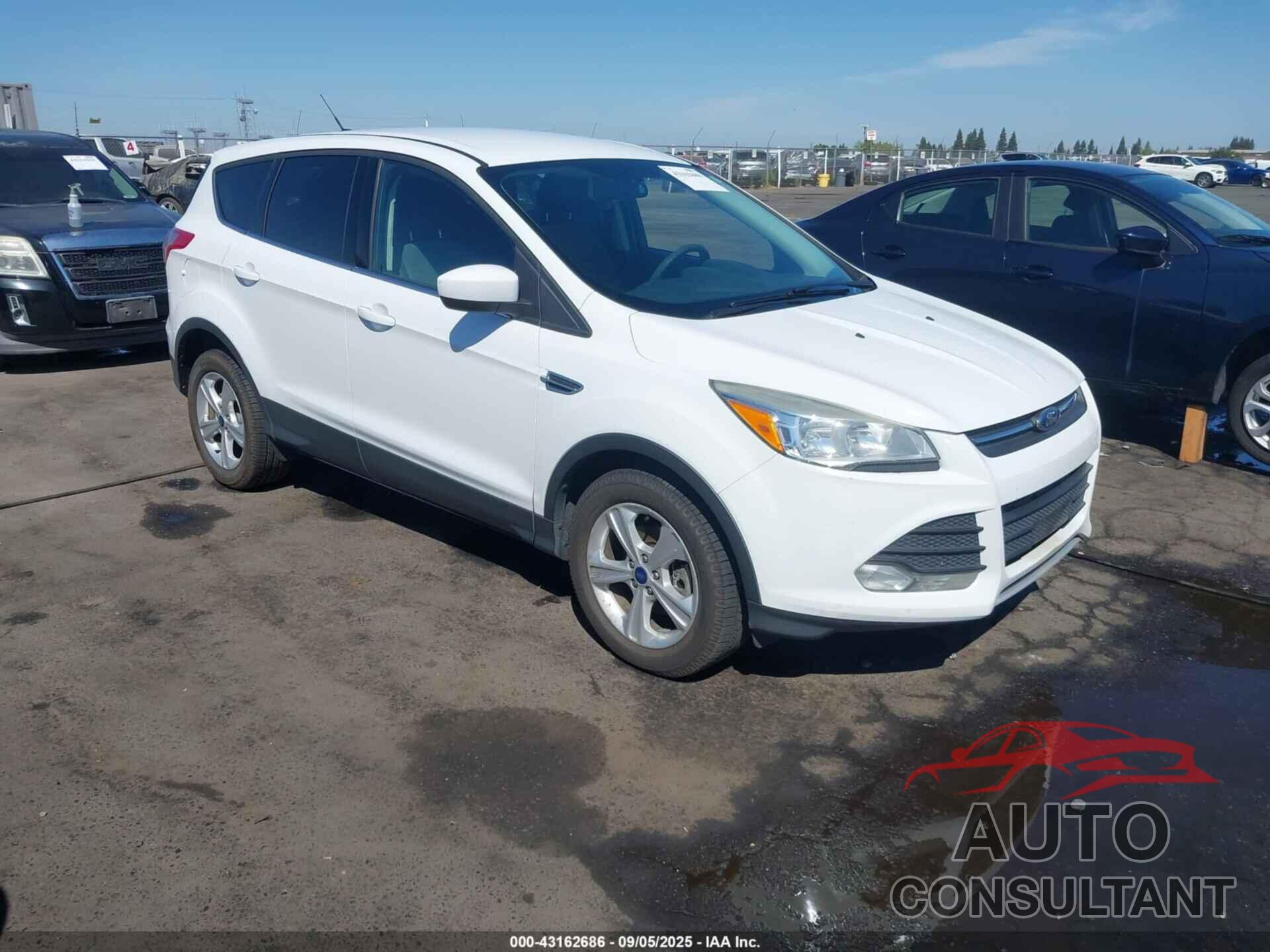 FORD ESCAPE 2013 - 1FMCU9G95DUA17817