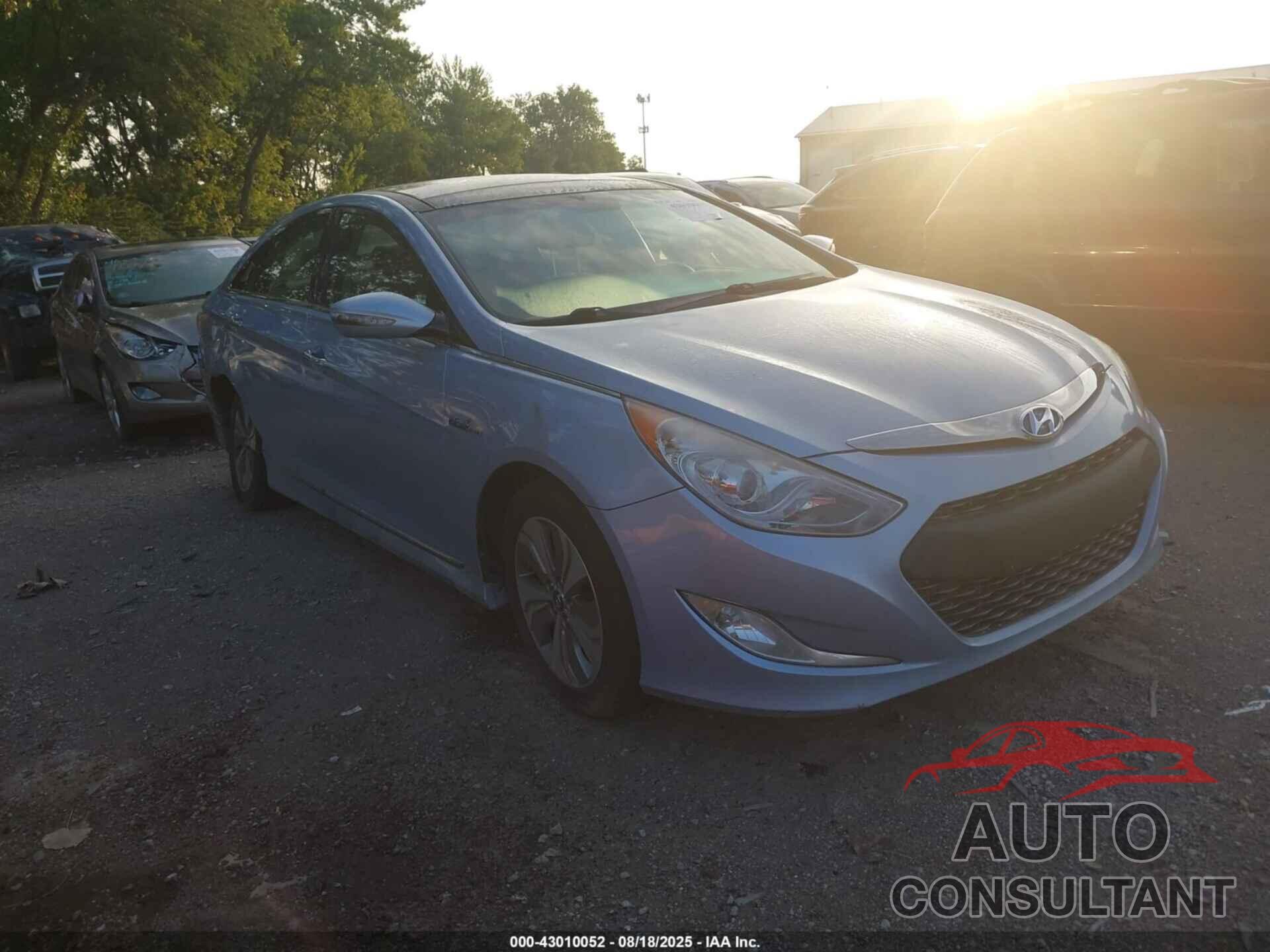HYUNDAI SONATA HYBRID 2015 - KMHEC4A43FA133307
