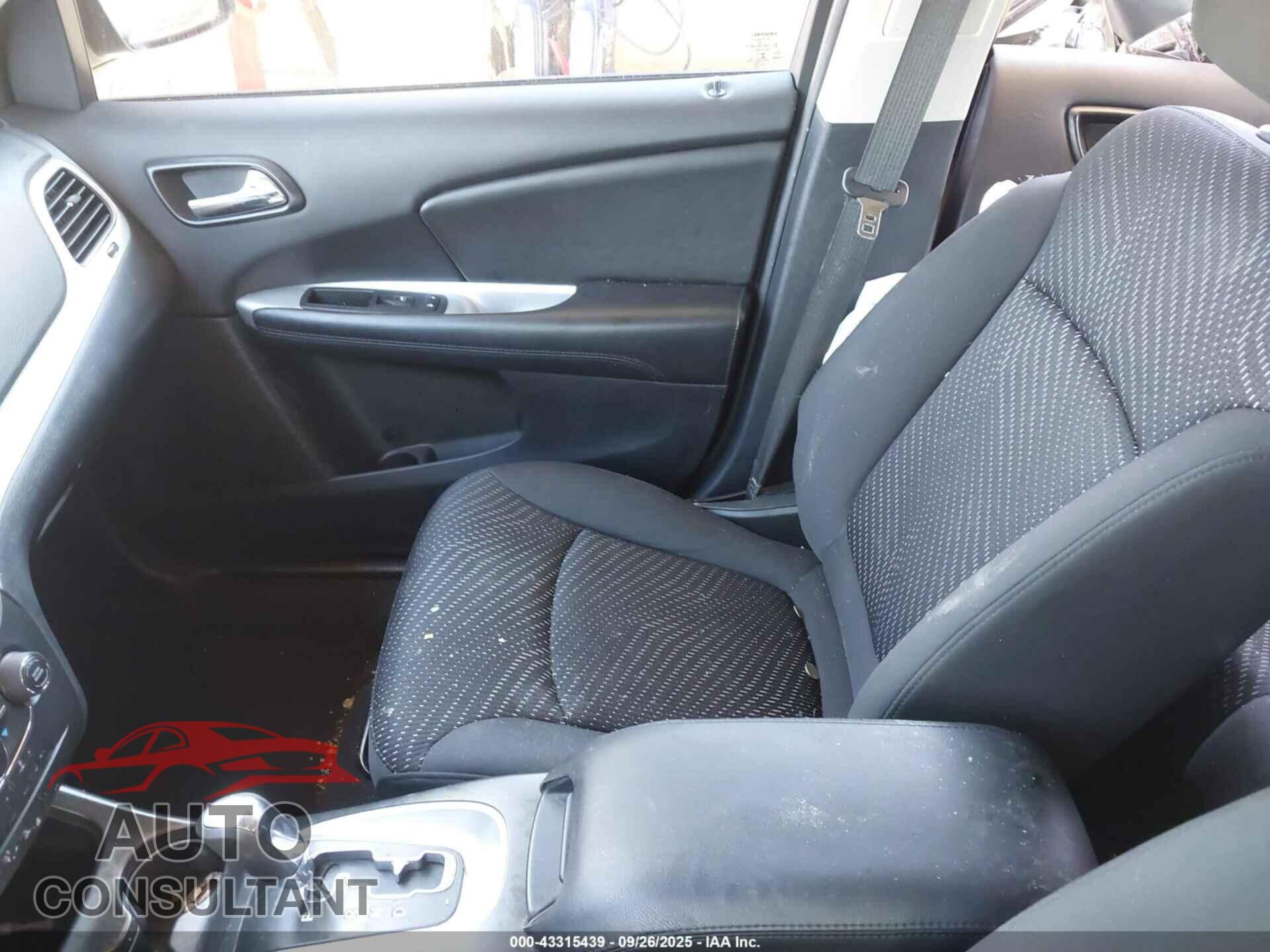 DODGE JOURNEY 2017 - 3C4PDCBB2HT560829