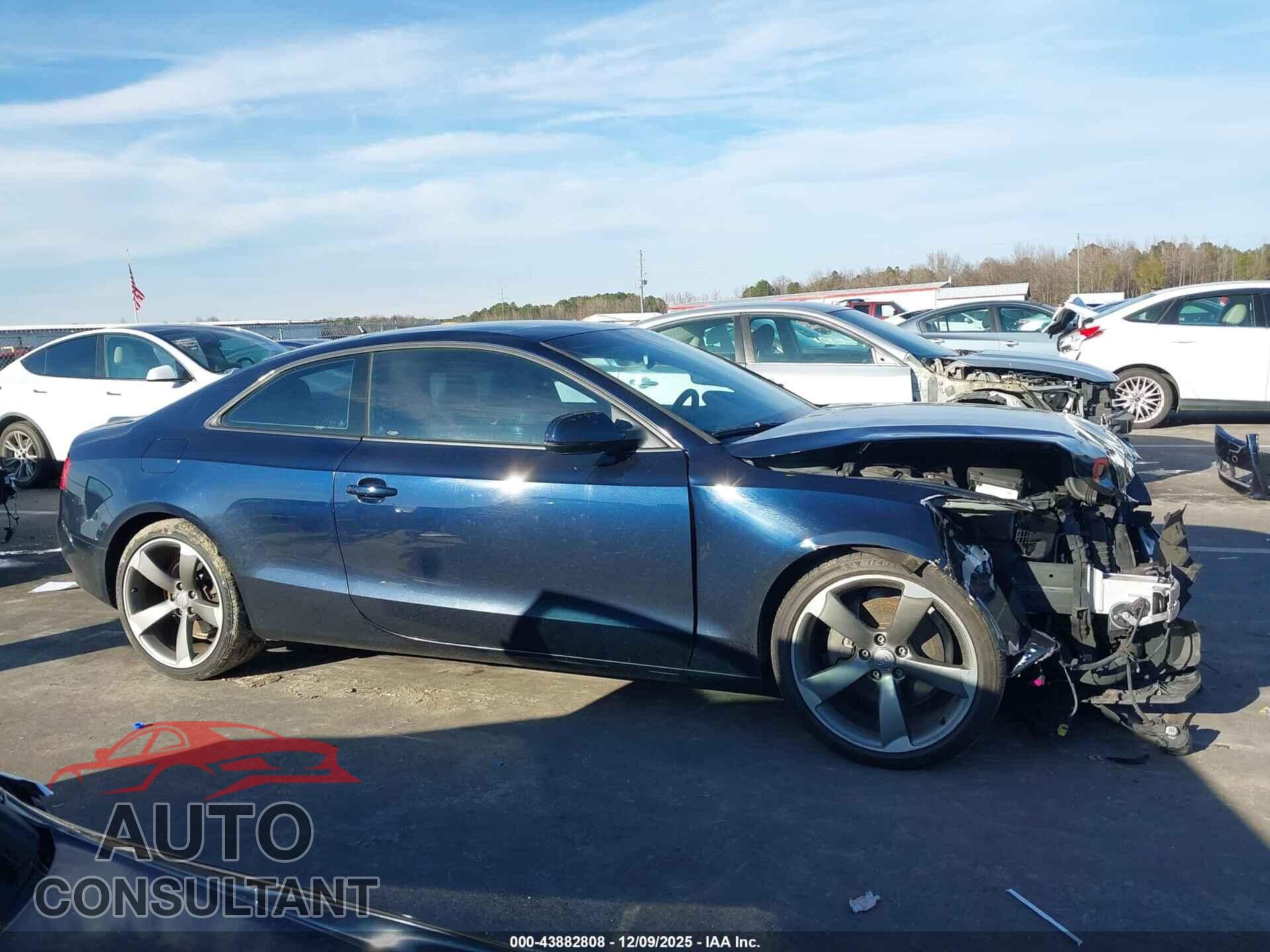 AUDI A5 2011 - WAULFAFR0BA036272
